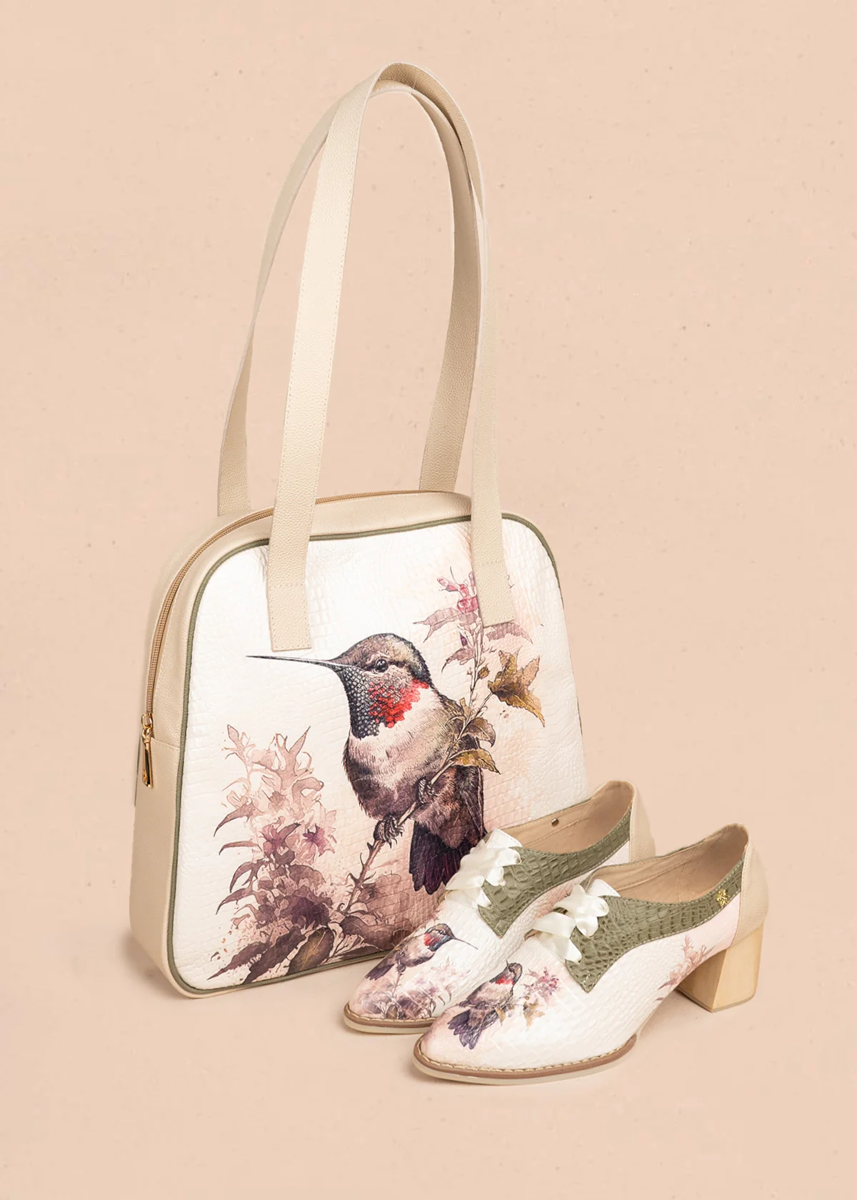 Zapatos de cuero color talco con atadura y estampado de colibrí 106617 - Image 6