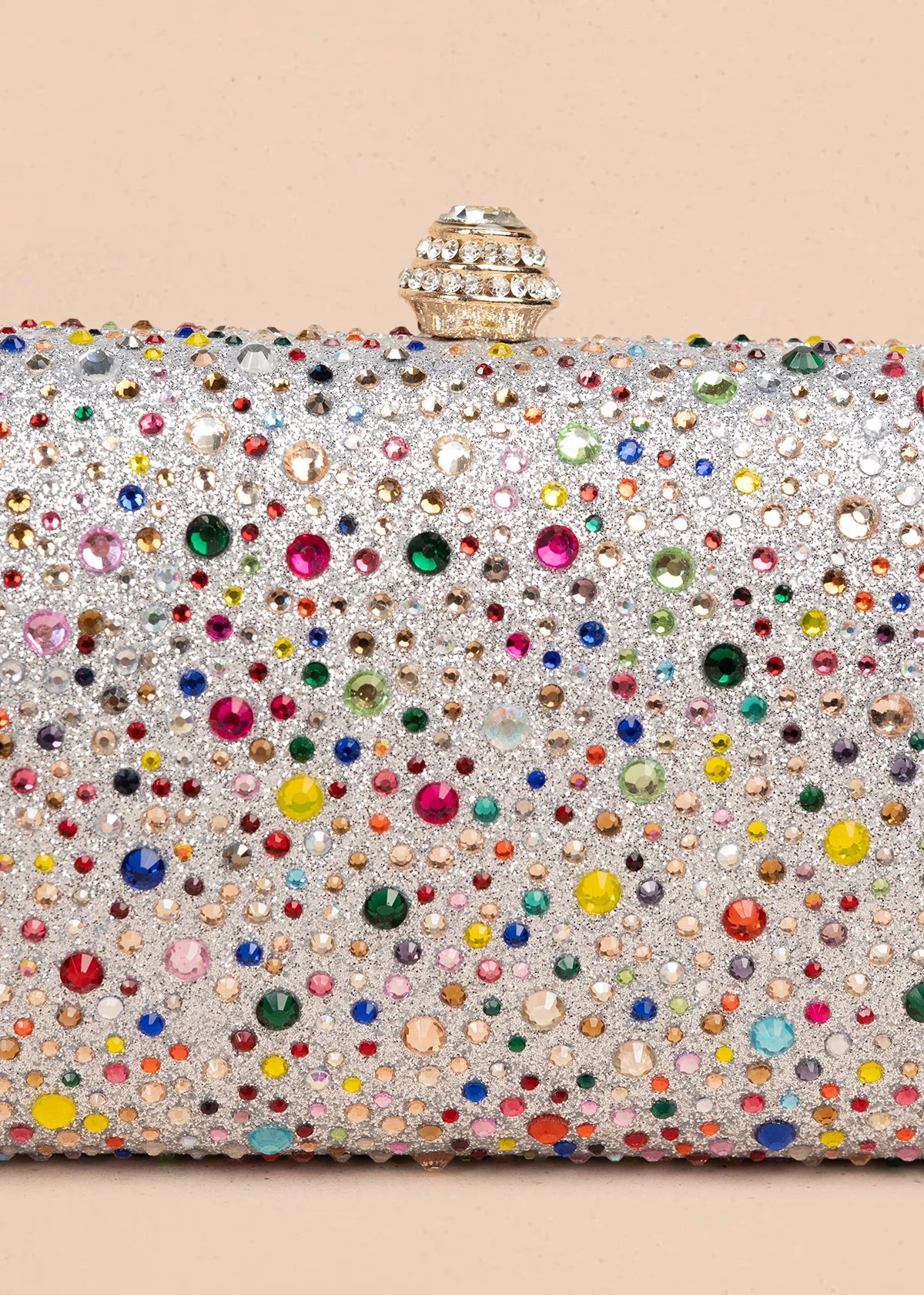 Bolso tipo bandolera color multicolor con acabado brillante y cadena 106243 - Image 6