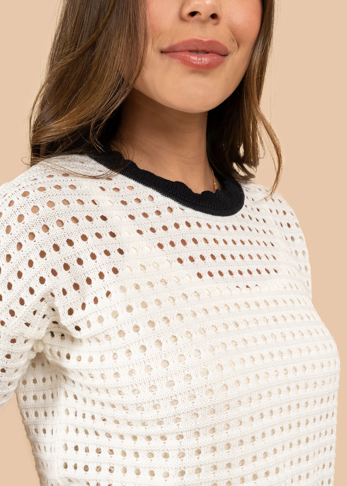Blusa tejida color azul tipo perforado manga corta 106459 - Image 3