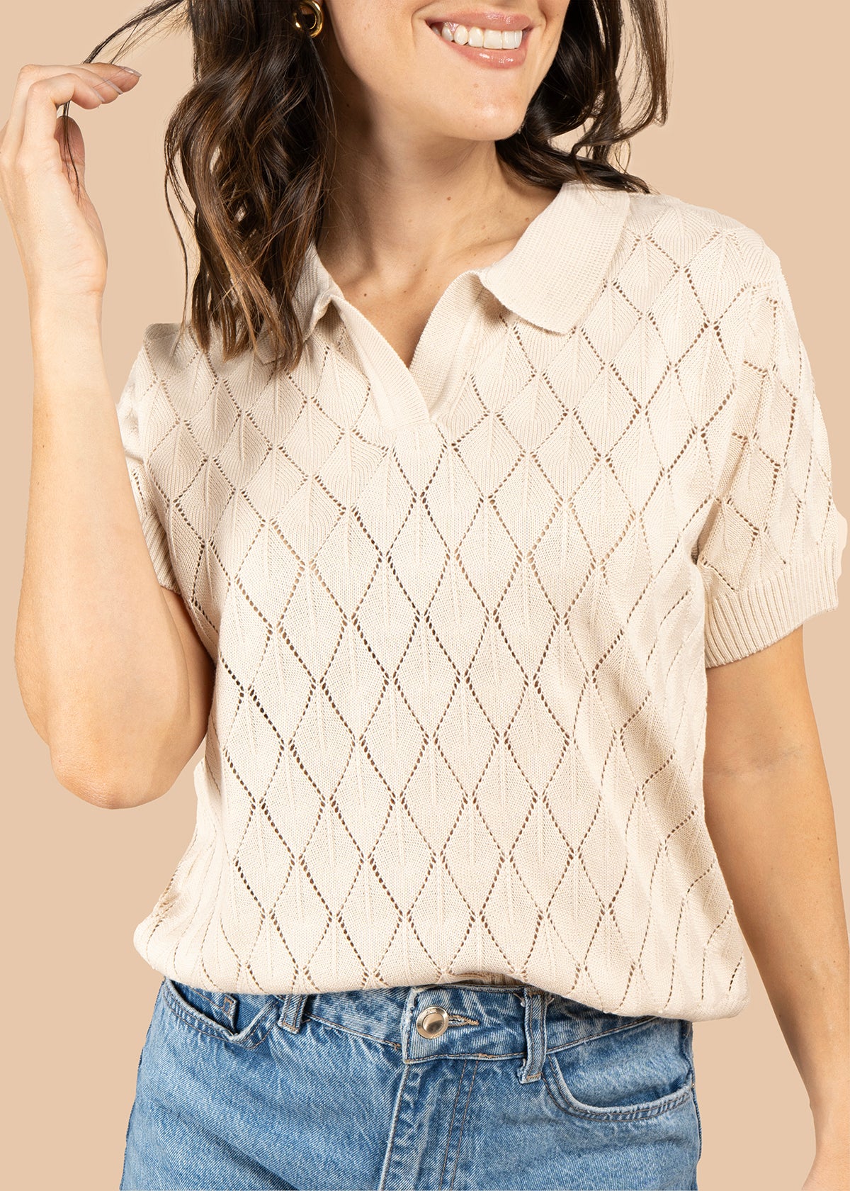 Blusa tejida color beige de manga corta con cuello polo 105748 - Image 3
