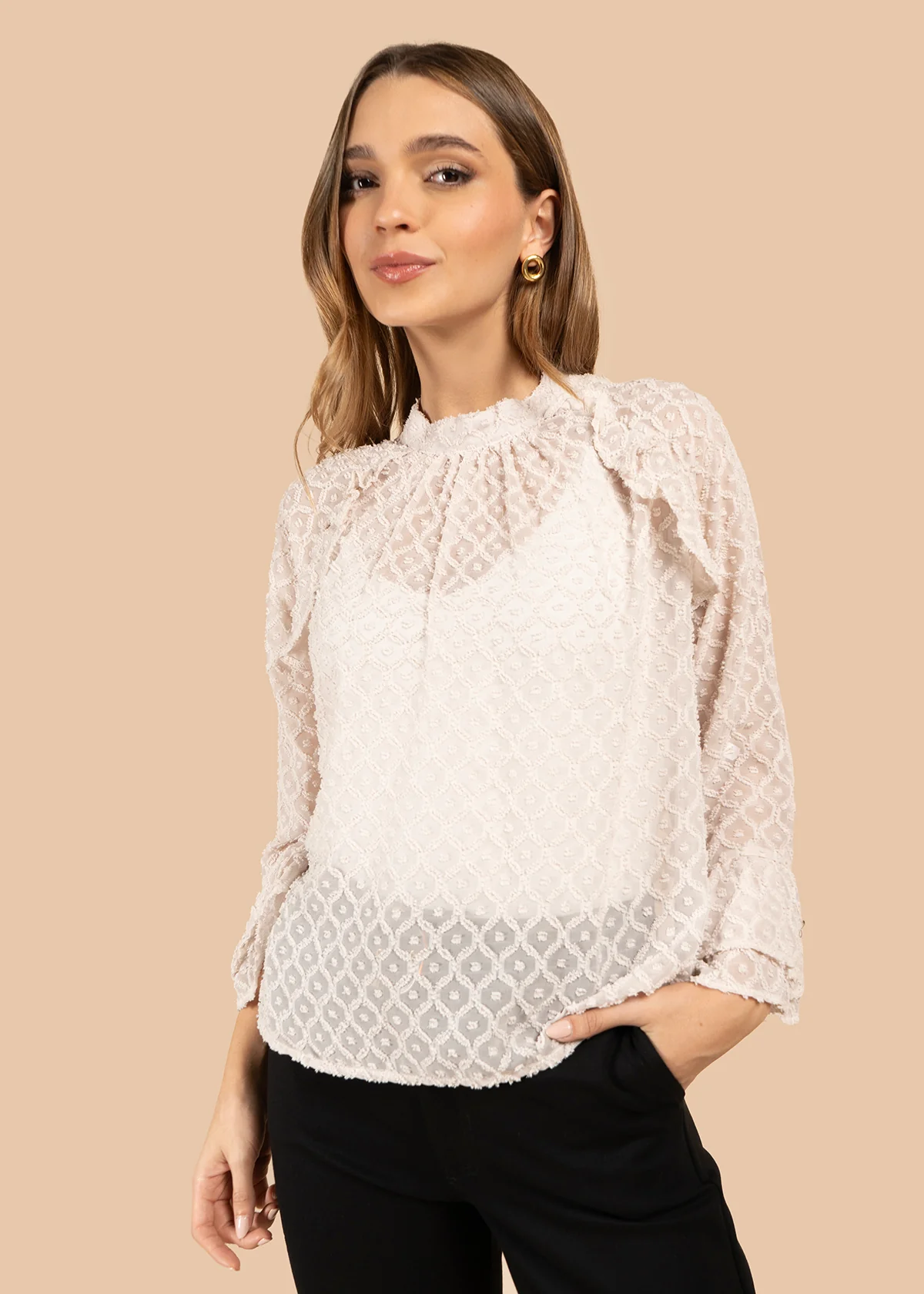 Blusa color beige con transparencia y tela con relieve 105855 - Image 5