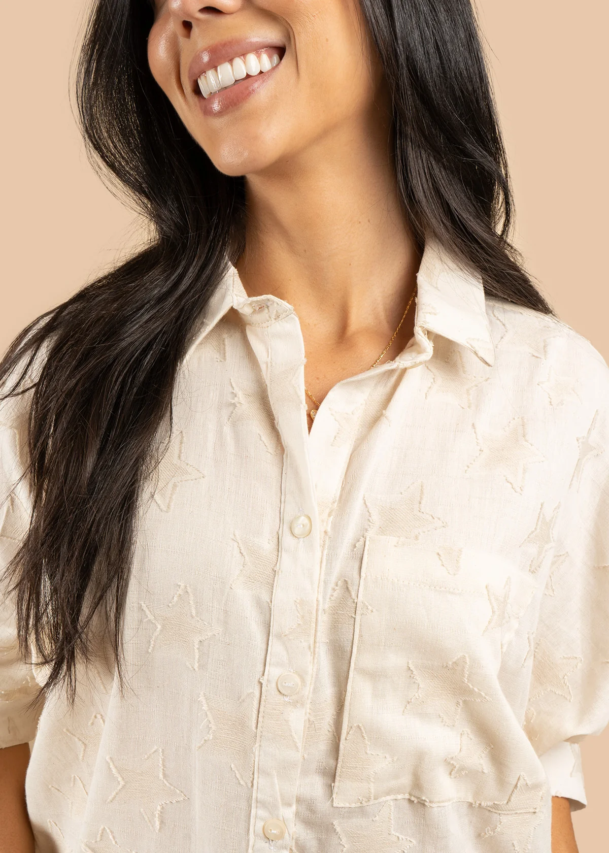 Blusa color beige silueta oversize y texturizado de estrellas 106597 - Image 3