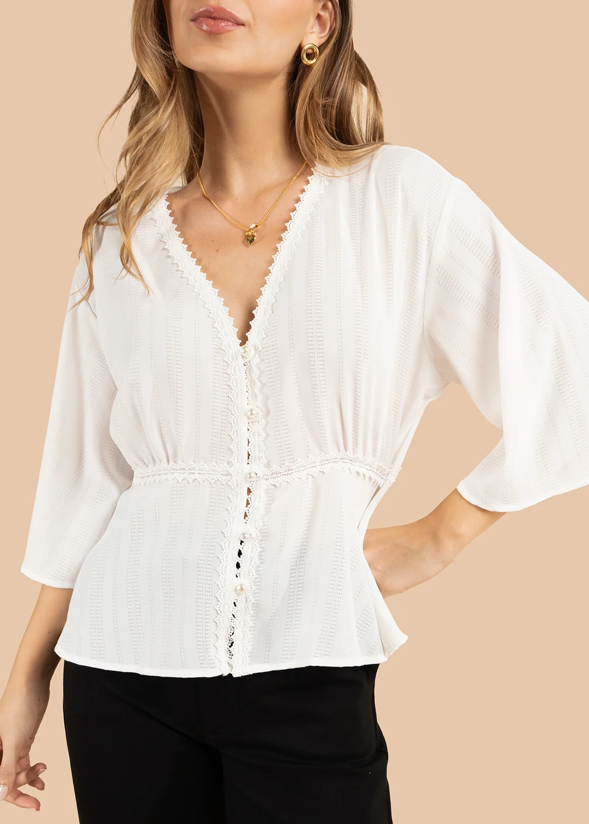 Blusa color blanco con cuello en V 105842 - Image 7