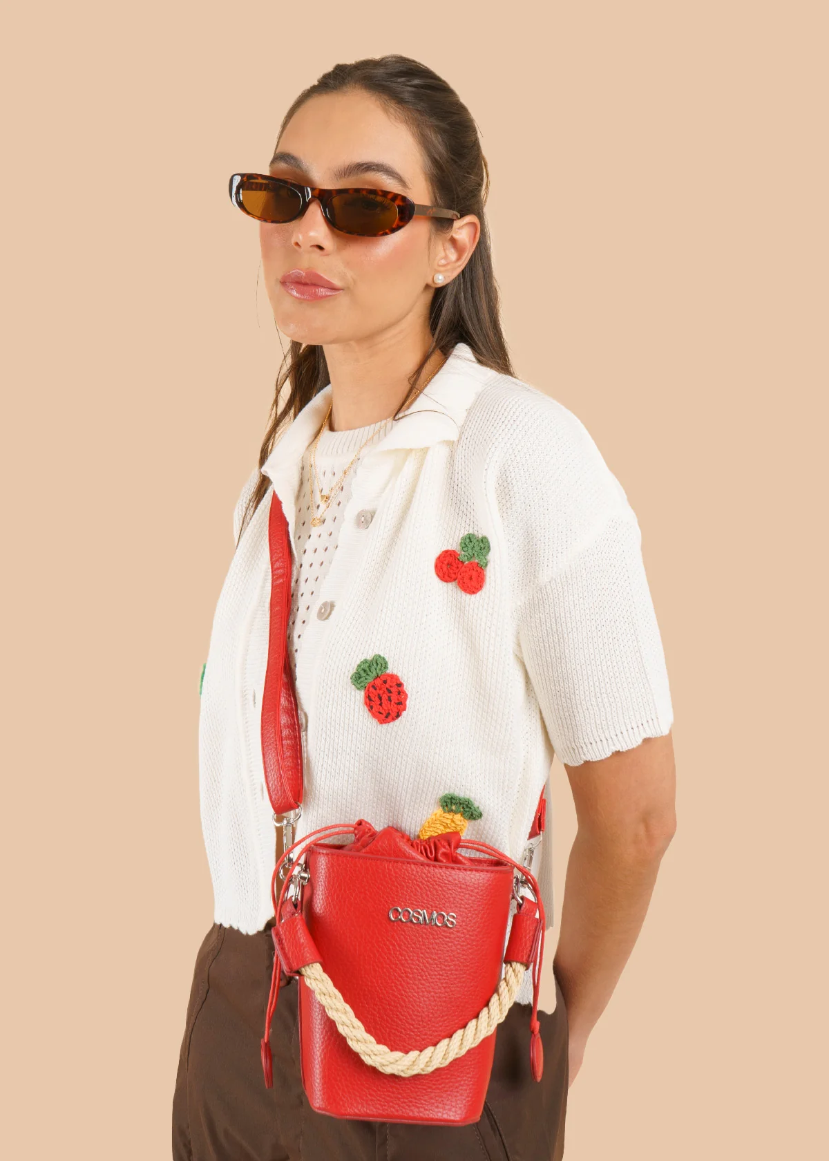 Blusa tejida color blanco con bordados de frutas 106429 - Image 2