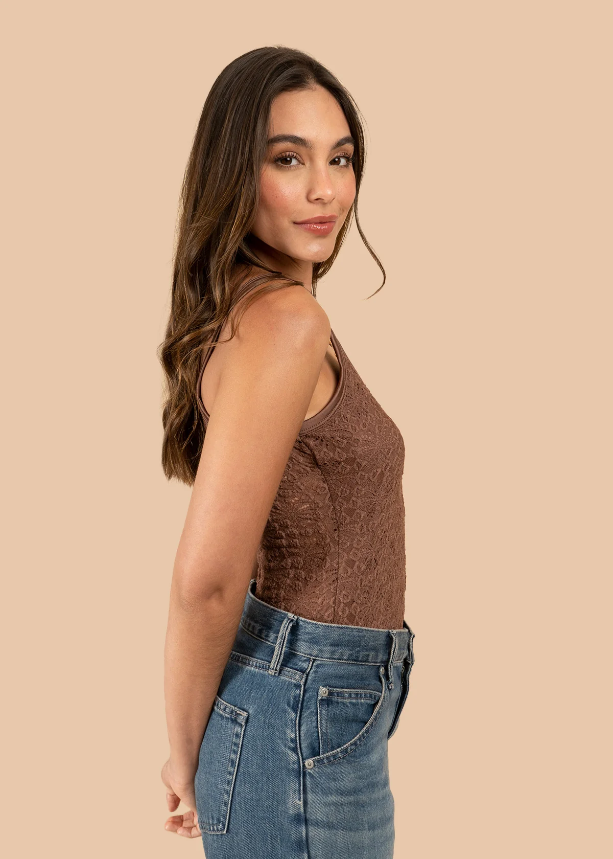 Blusa de encaje color café con tirantes 106764 - Image 2