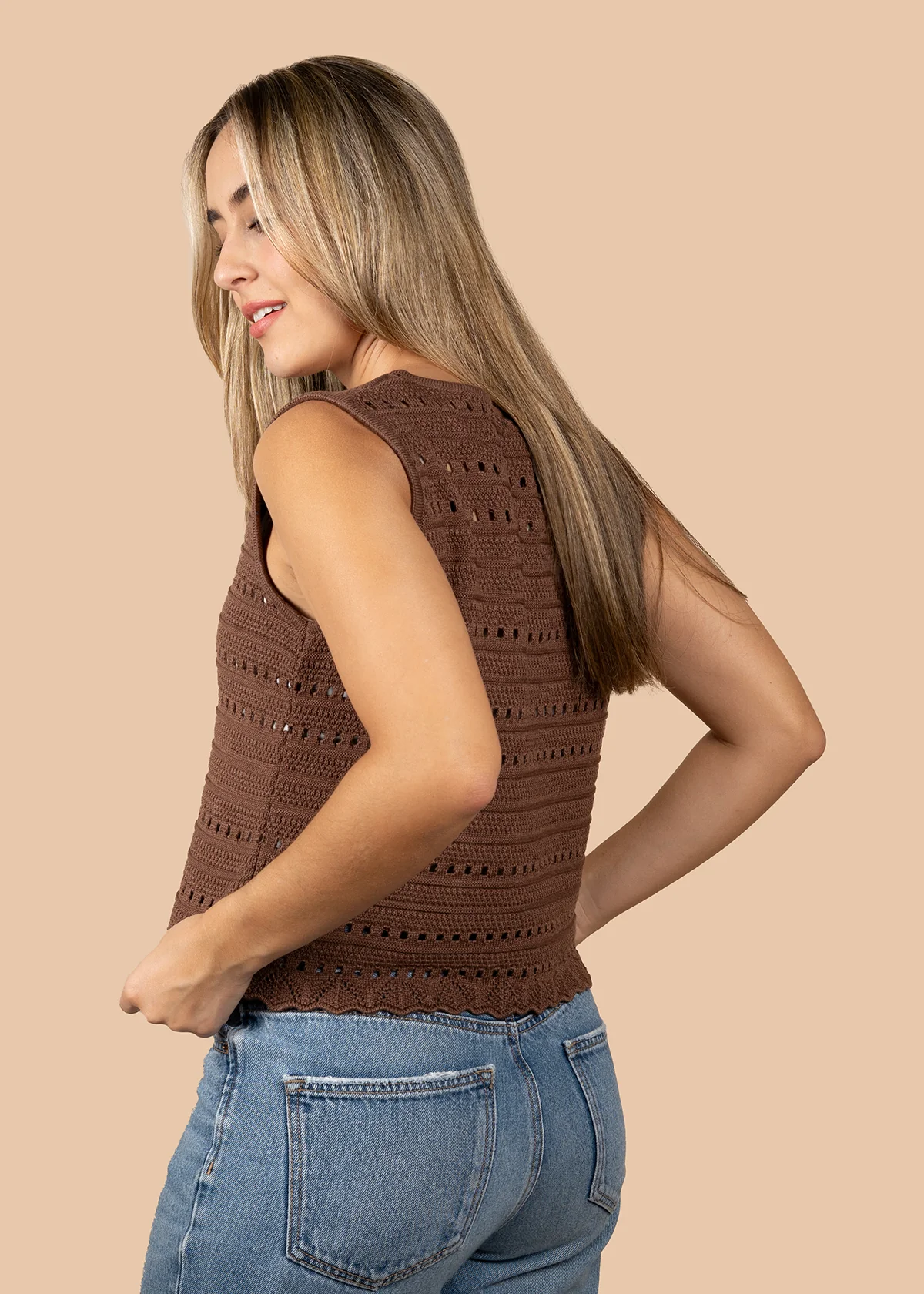 Blusa en tejido color moca con diseño calado 105740 - Image 5