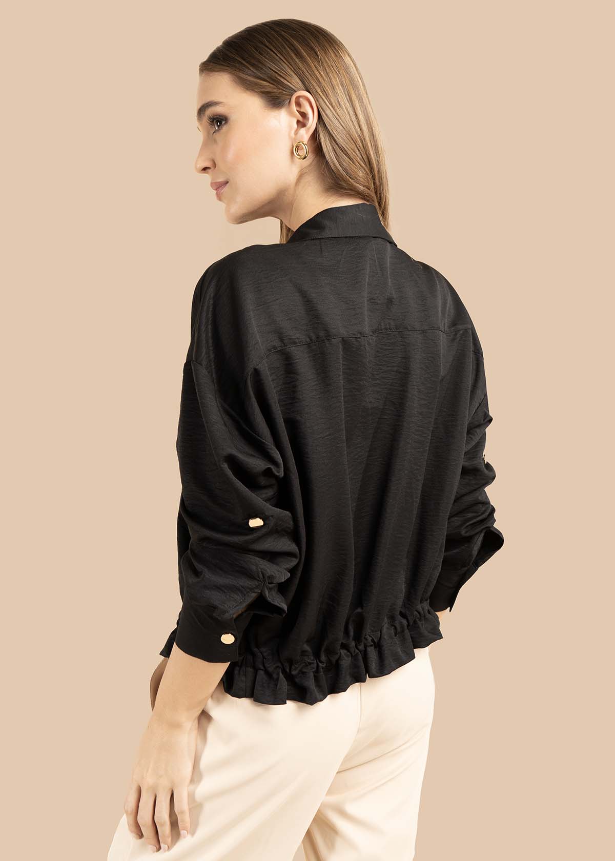 Blusa color negro con botones dorados y bolsillos frontales 105829 - Image 5