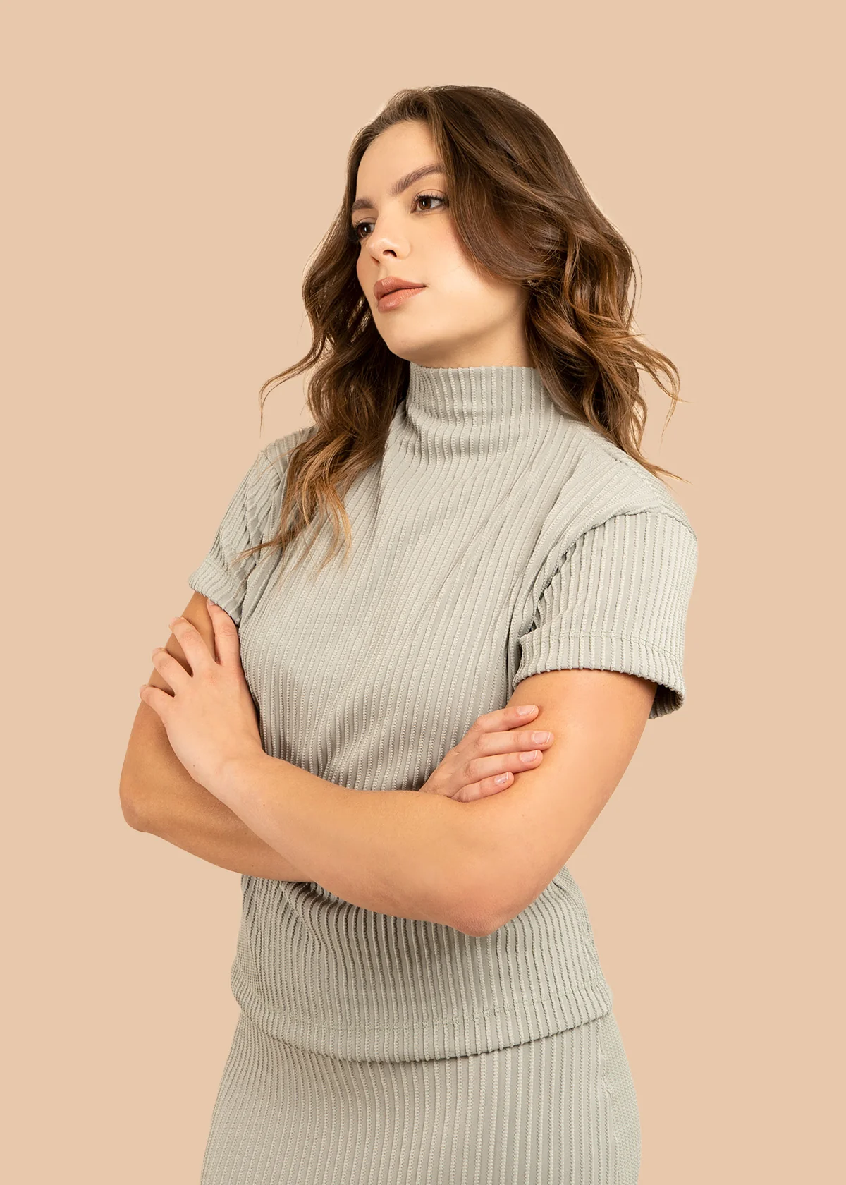 Blusa color verde con tejido acanalado y cuello alto 106384 - Image 3