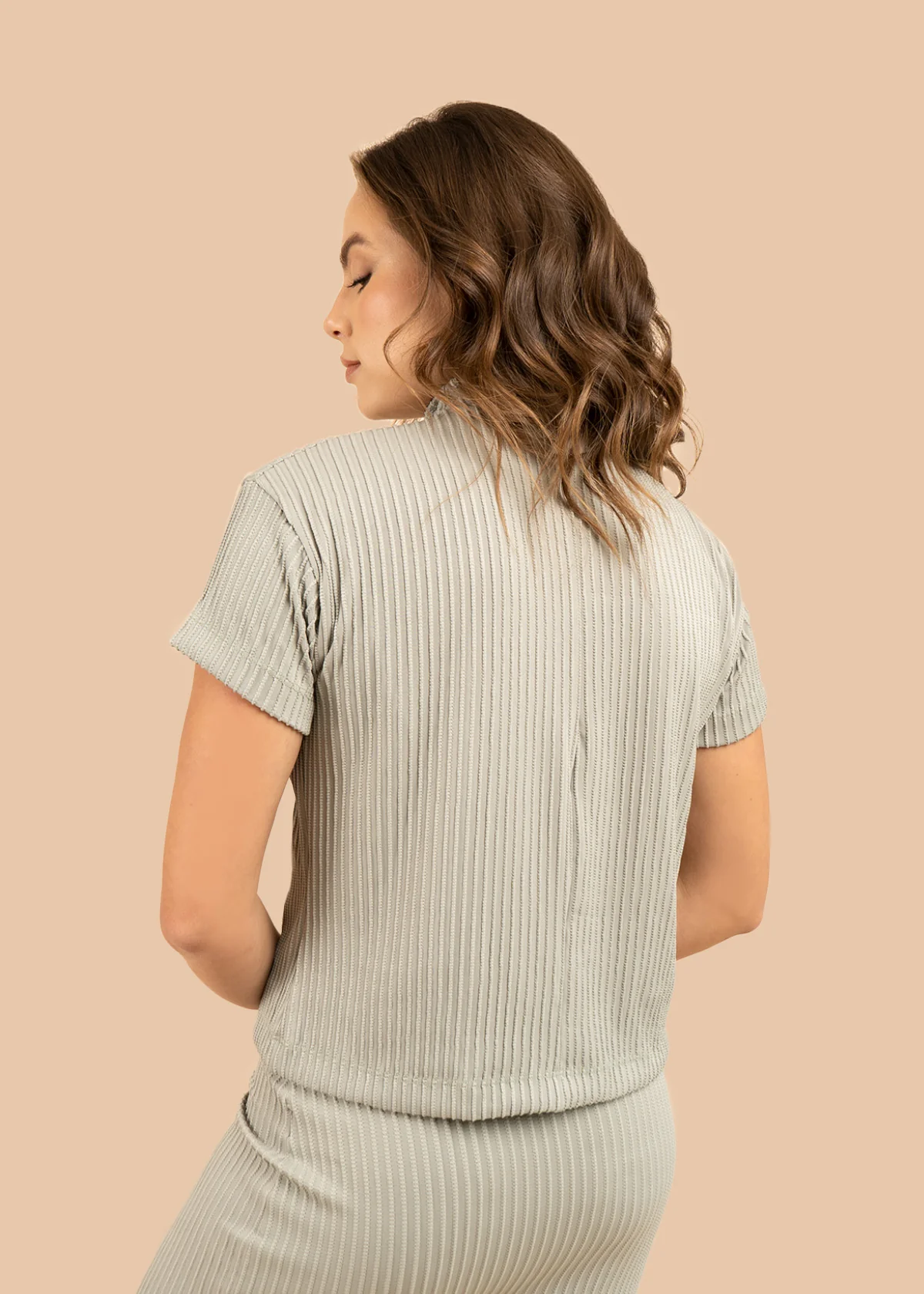 Blusa color verde con tejido acanalado y cuello alto 106384 - Image 5