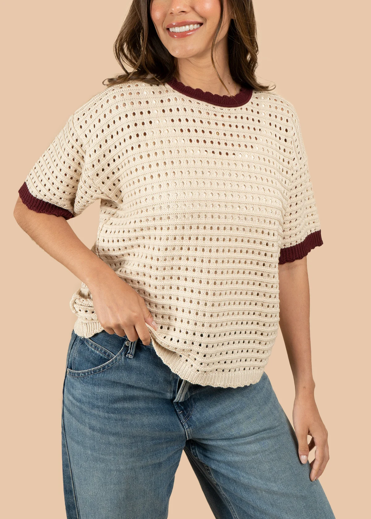 Blusa tejida color vinotinto tipo perforado manga corta 106459 - Image 2