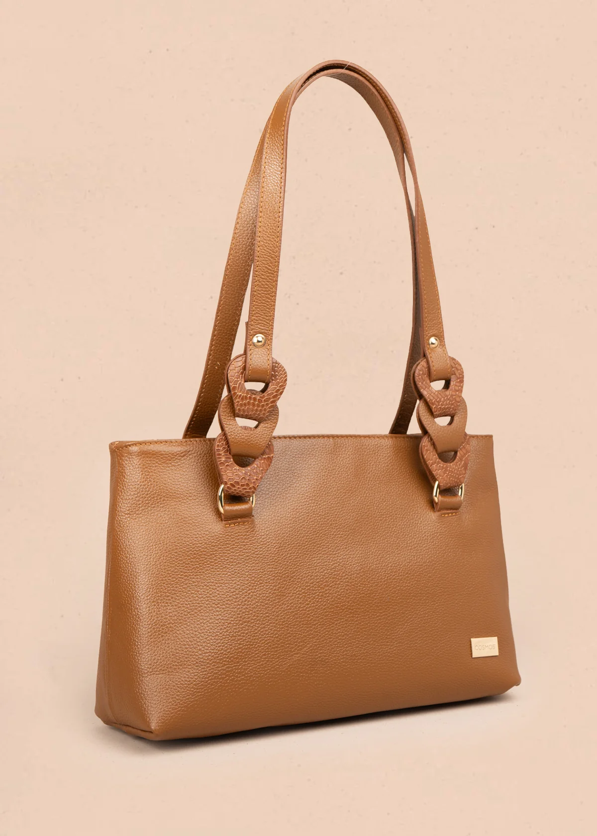 Bolso tipo cartera en cuero color miel con asas en eslabón 105784 - Image 2