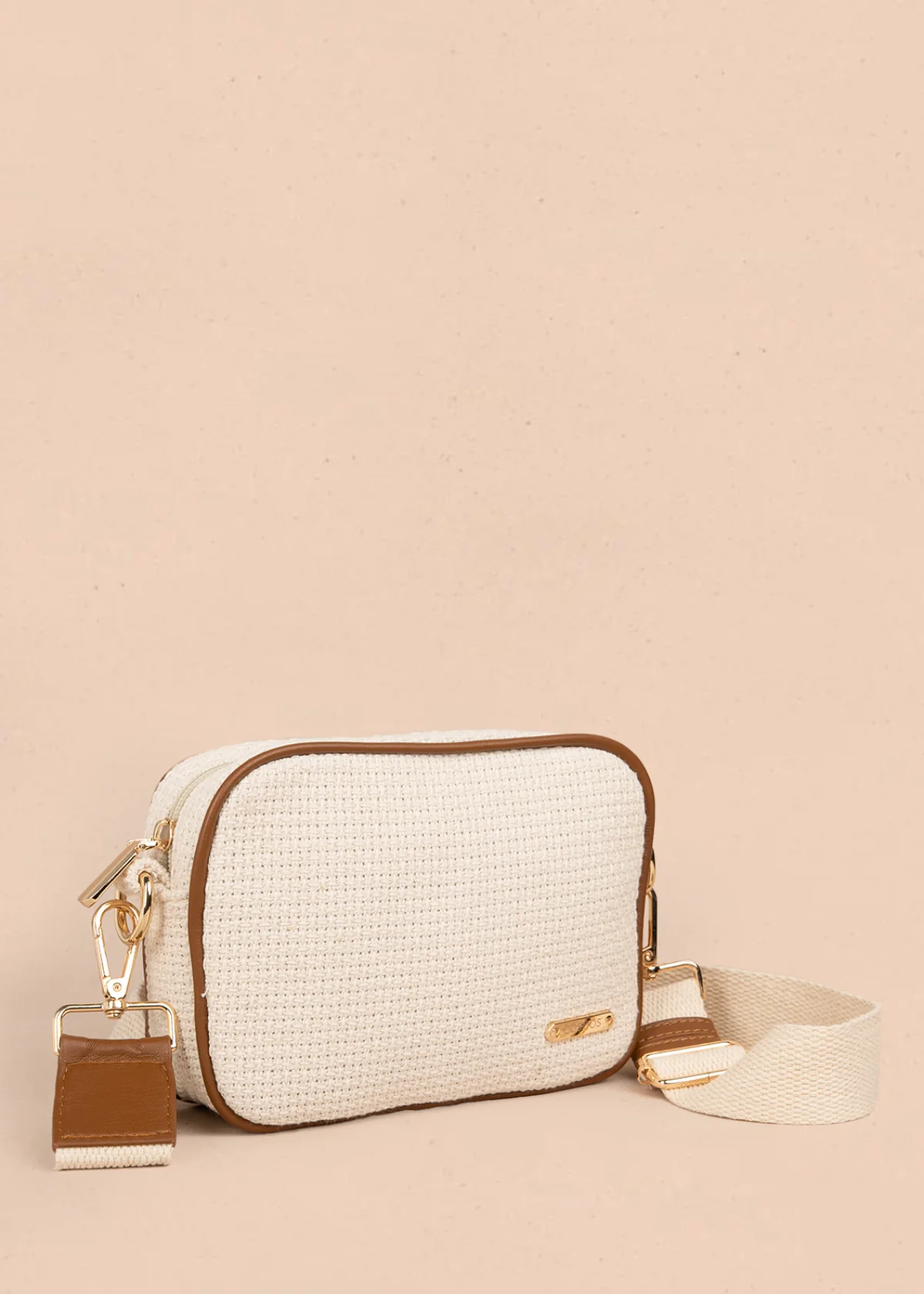Bolso manos libres color beige con textura y bordes marrones 106961 - Image 6