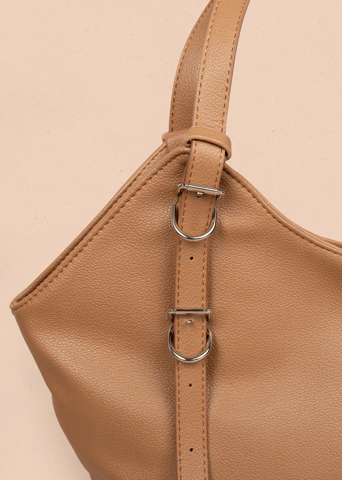 Bolso tipo shopping color miel texturizado 106183 - Image 3