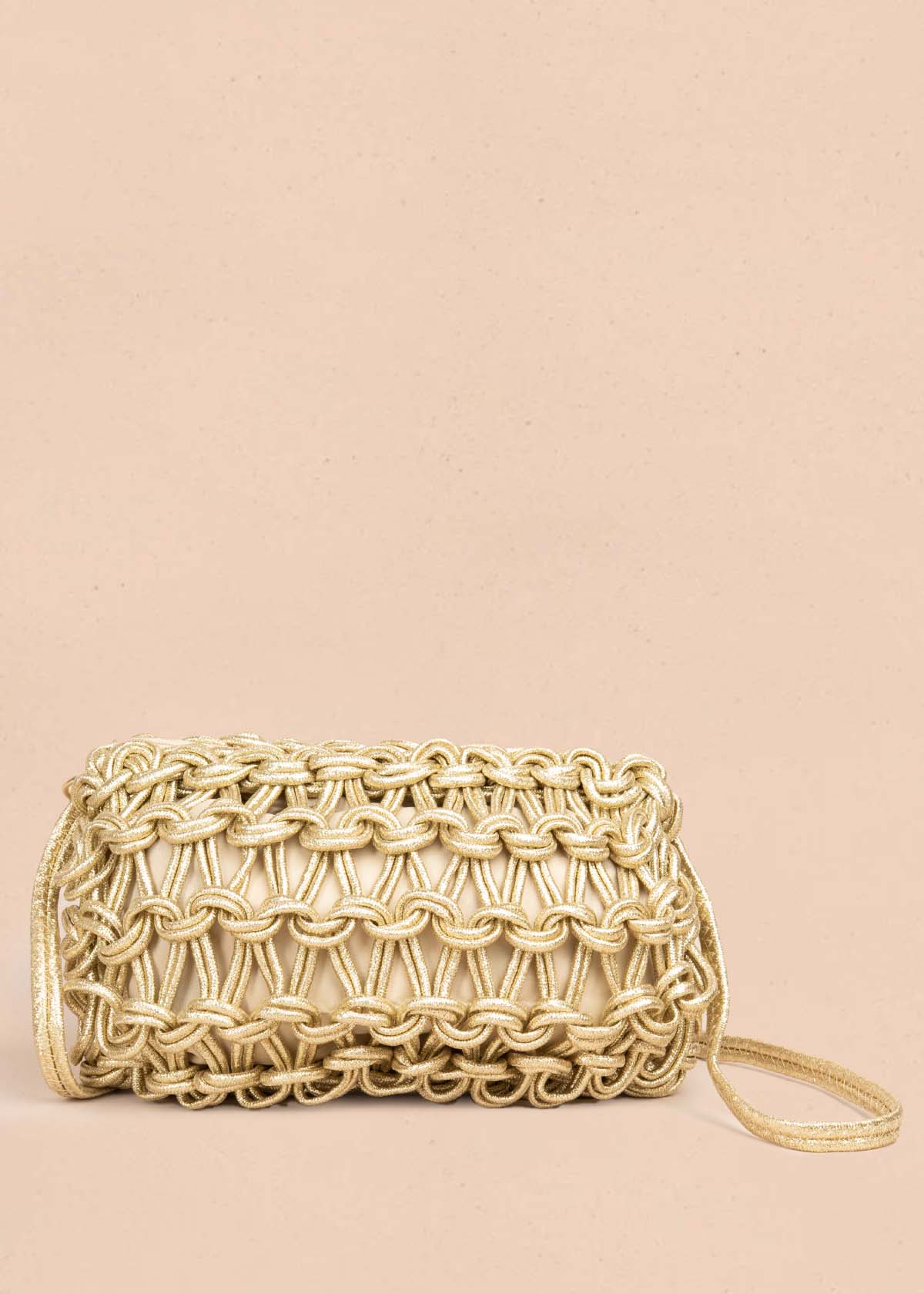 Bolso manos libres color dorado con tejido de cuerda y asa de perlas 105938 - Image 5