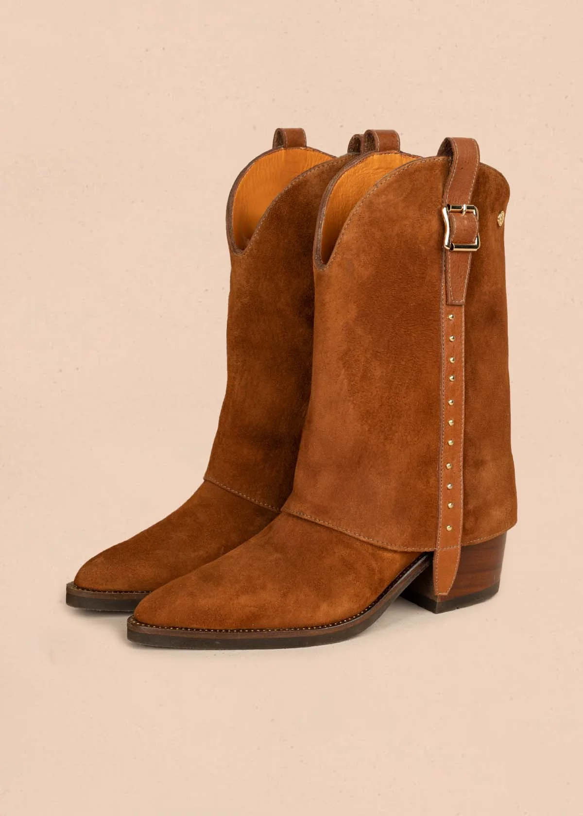 Bota en cuero color miel con hebilla y taches decorativos 105951 - Image 5