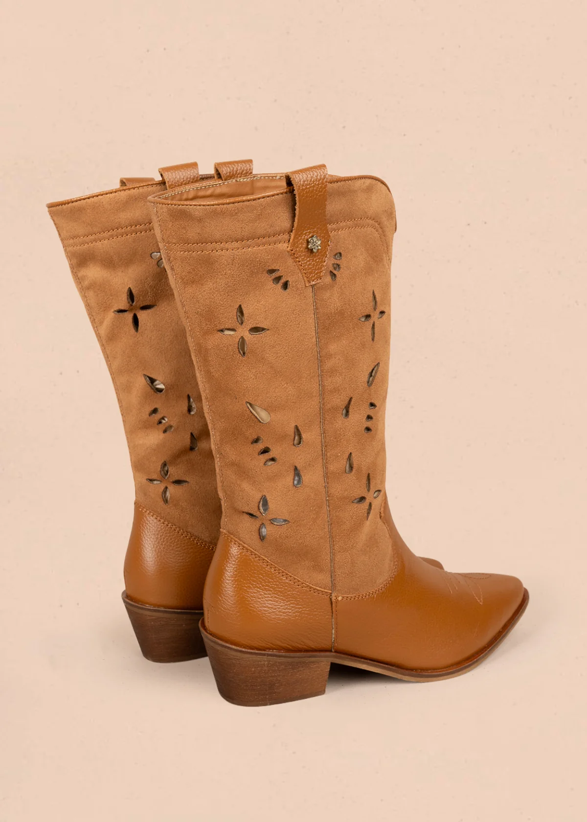 Botas texanas en cuero color miel caña en textil y perforaciones 106166 - Image 4