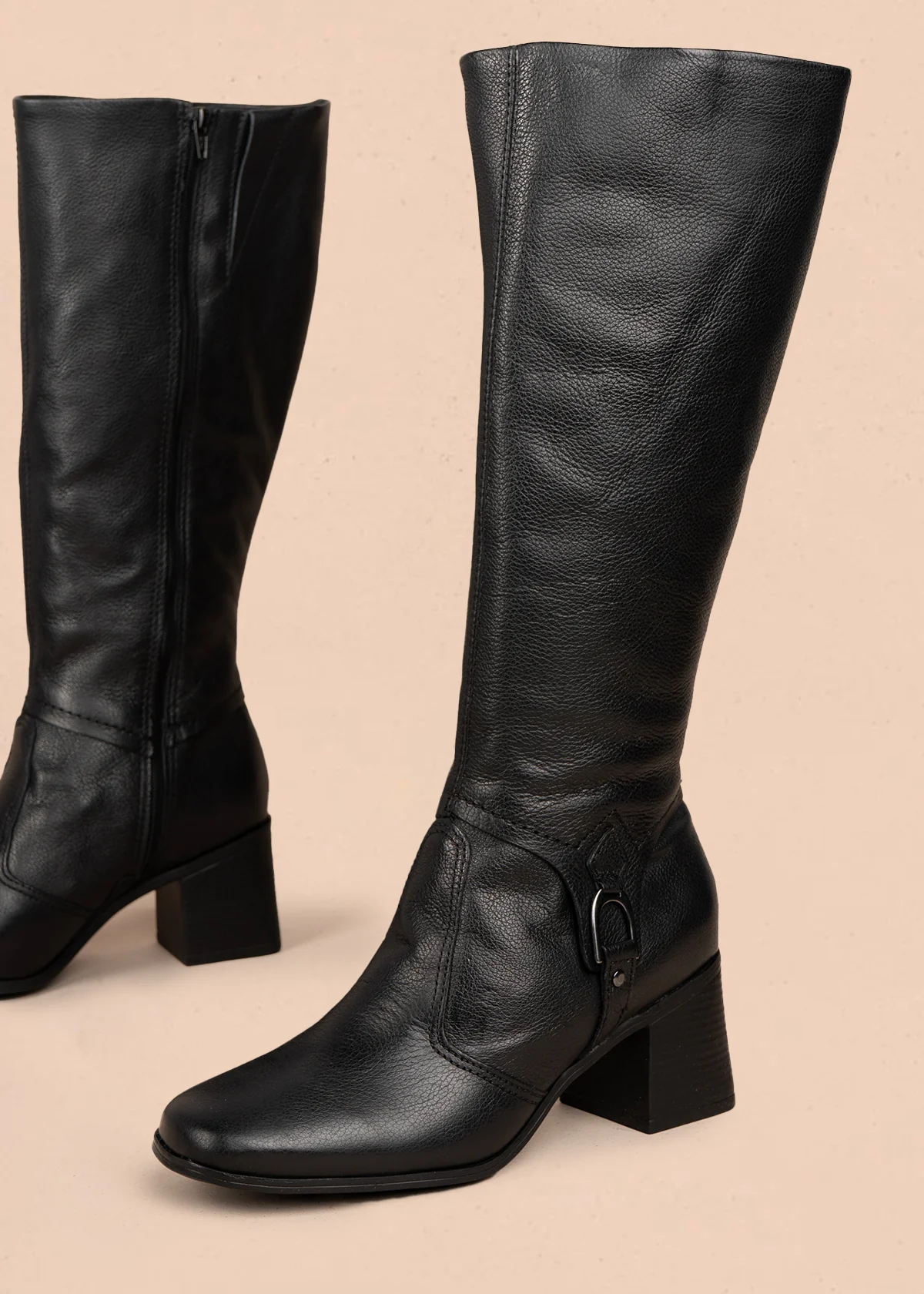 Bota en cuero color negro con diseño alto y acabado pulido 105944 - Image 3