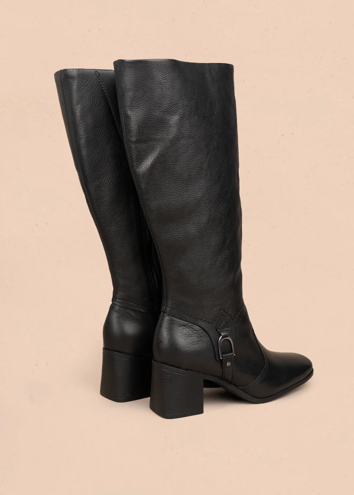 Bota en cuero color negro con diseño alto y acabado pulido 105944 - Image 6