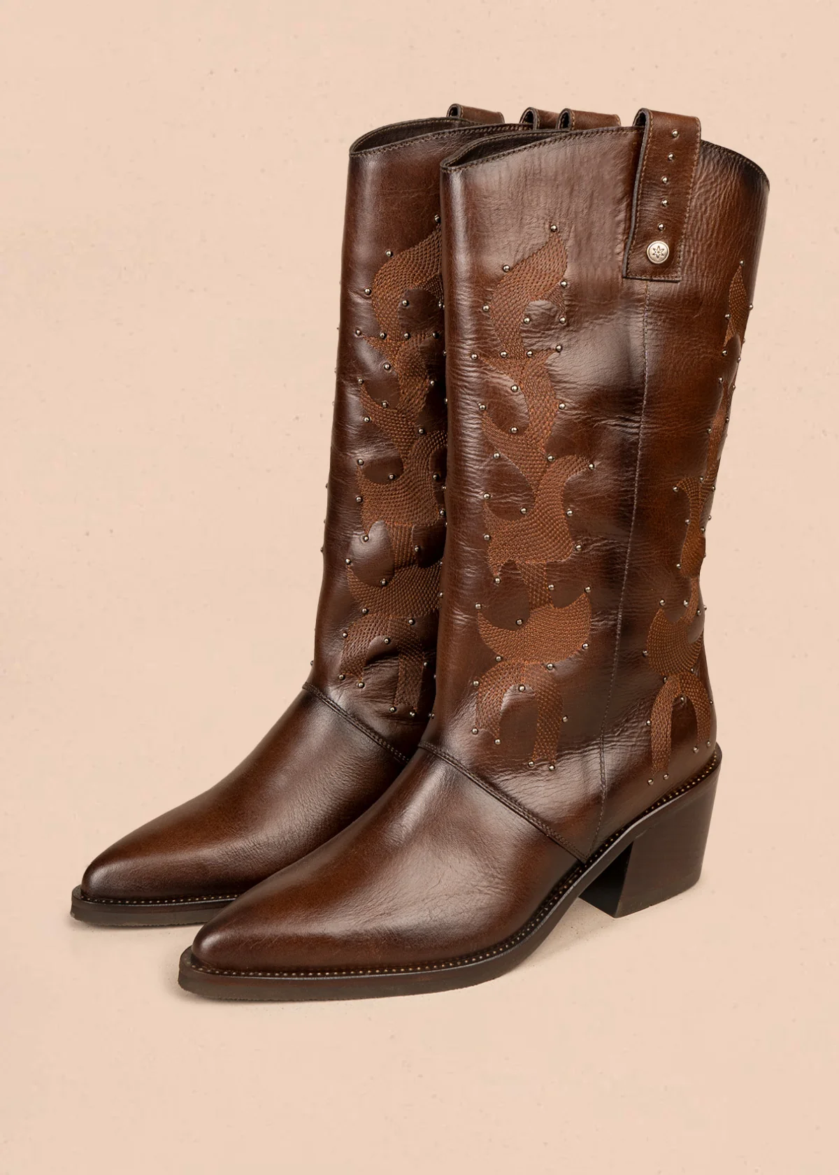 Botas texanas en cuero color café con taches 106606 - Image 2