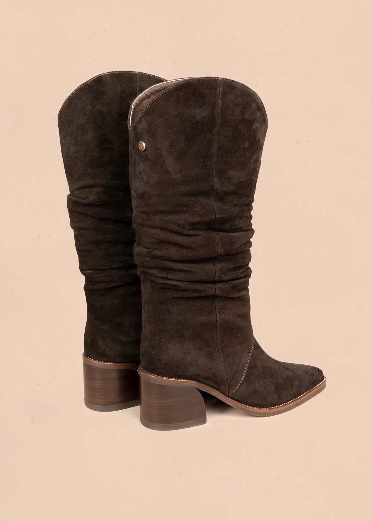Botas en cuero color café con frunce 106607 - Image 6