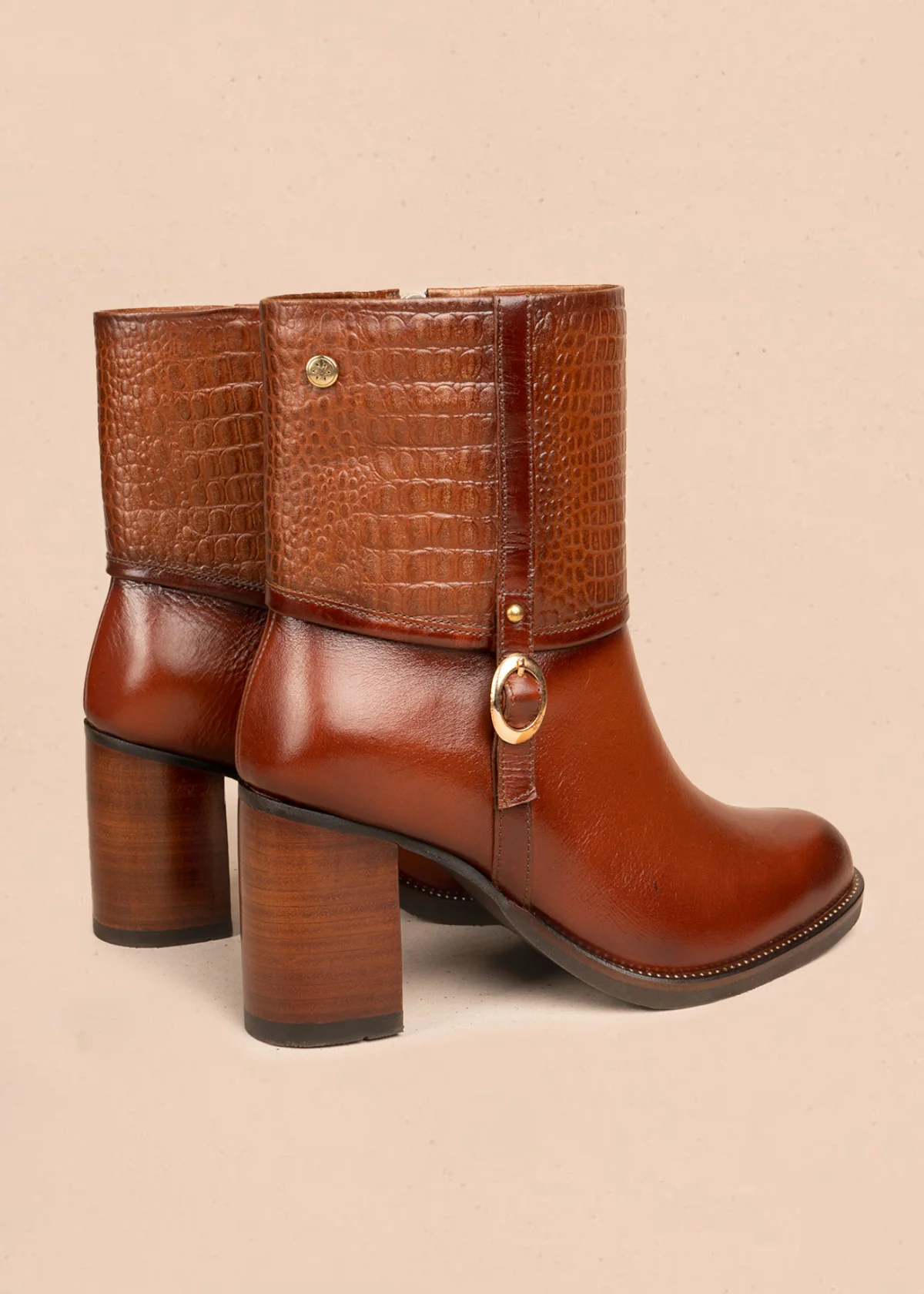 Botas de cuero color miel con caña croco y correa con hebilla 106608 - Image 5