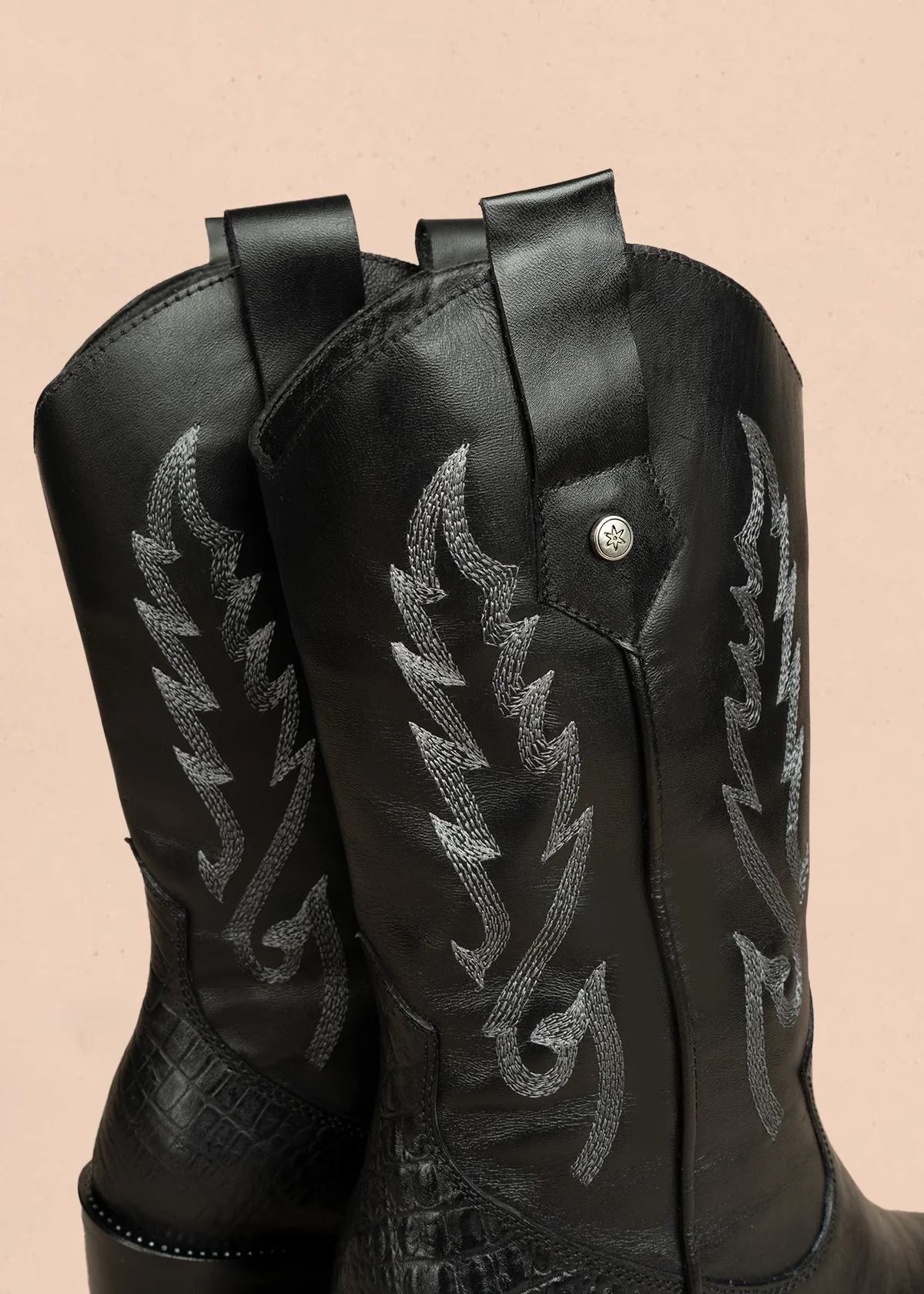 Botas de cuero color negro con bordado 105275 - Image 6