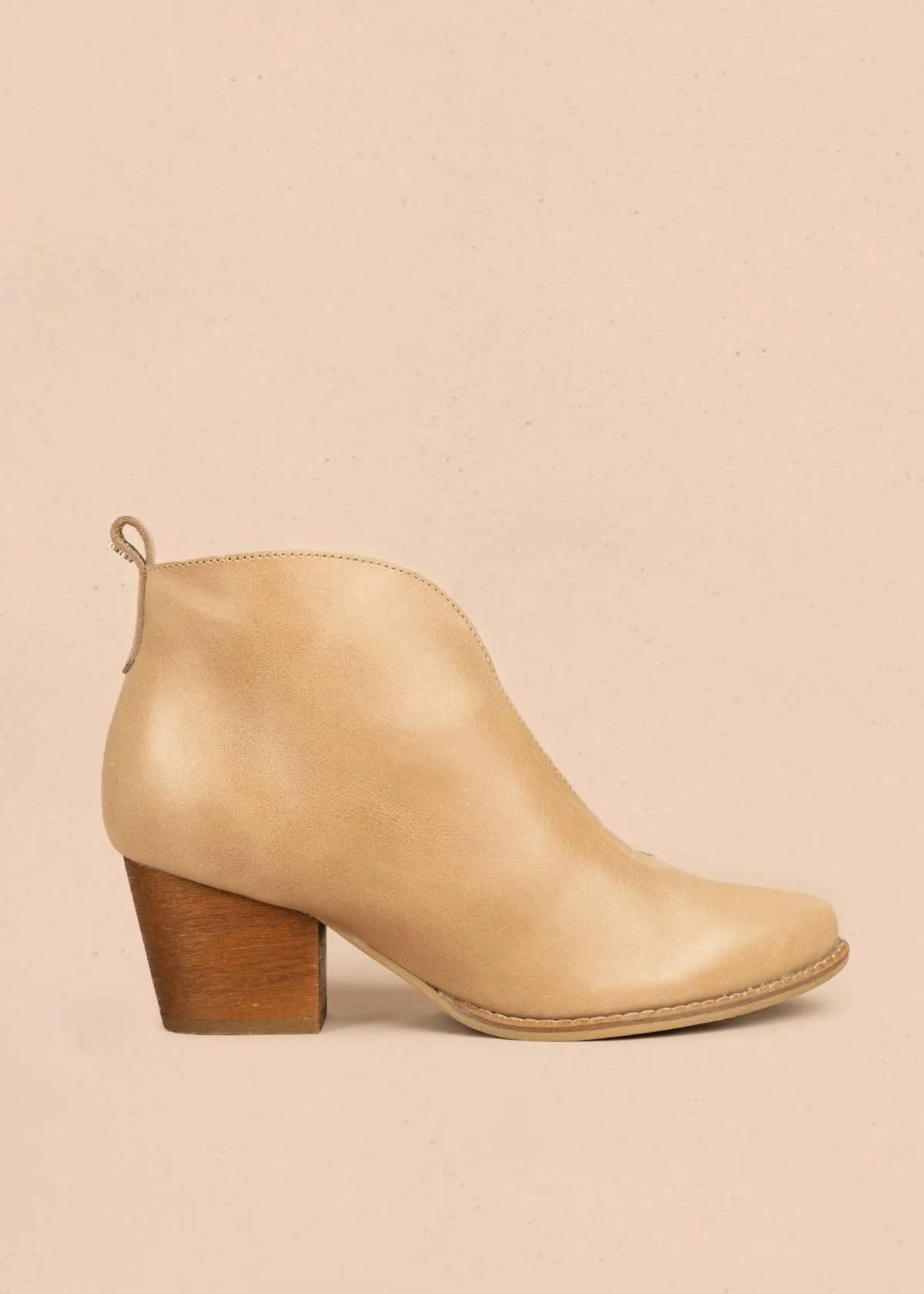 Botines en cuero color beige 105873