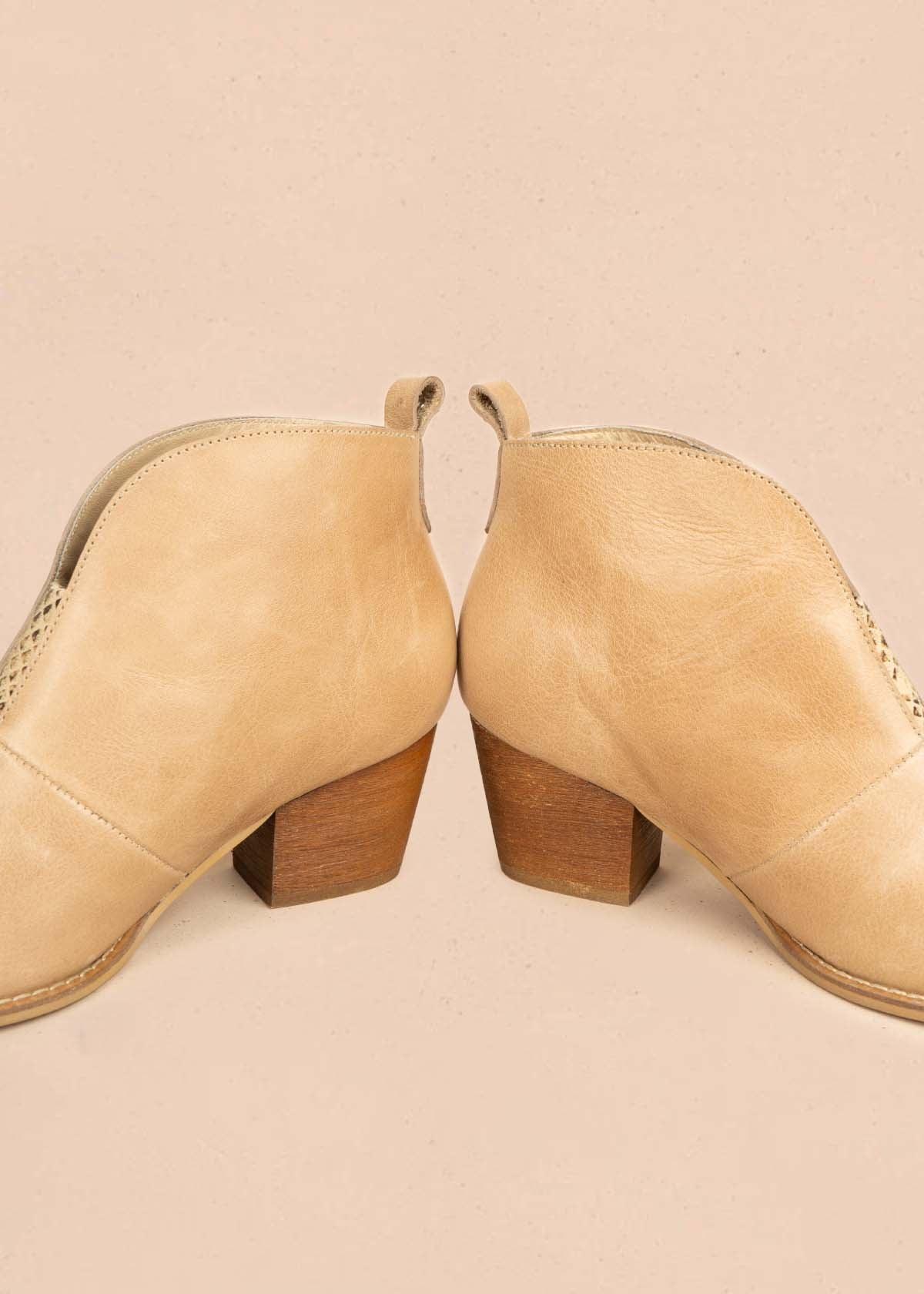 Botines en cuero color beige 105873 - Image 4