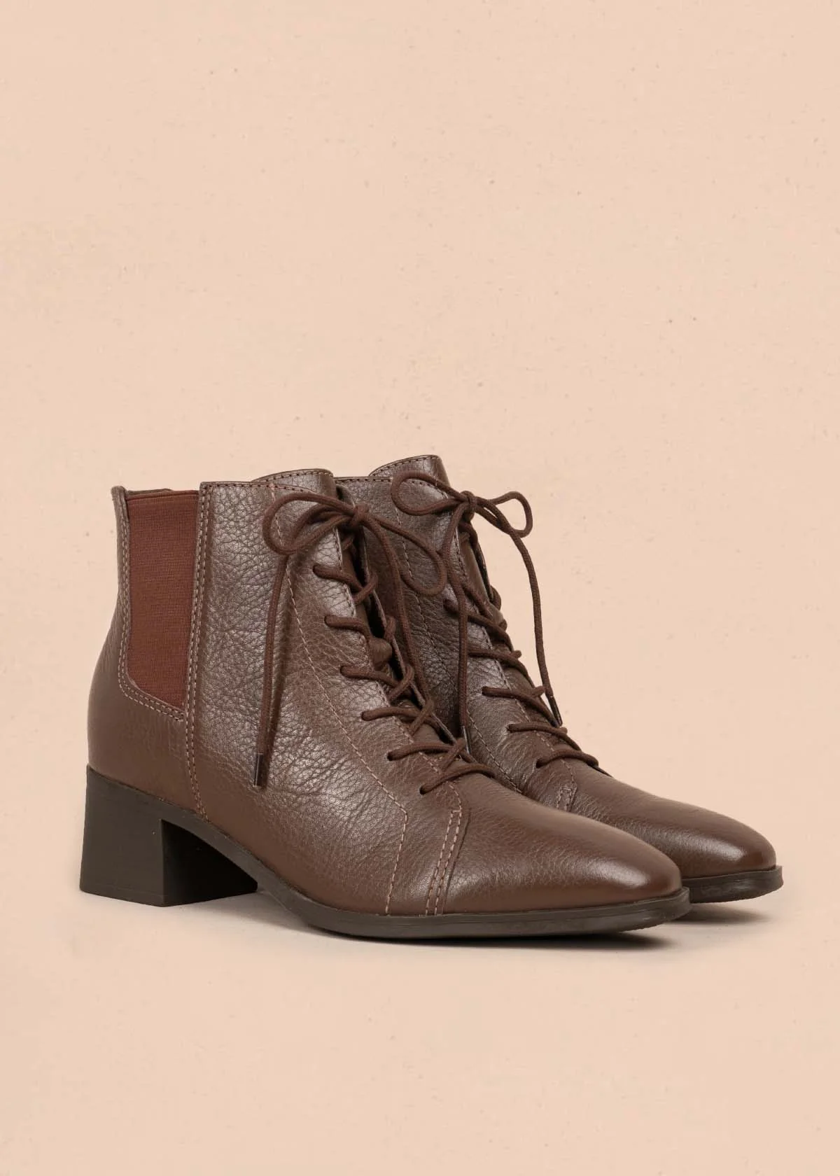 Botines en cuero color café con cordones 105724 - Image 2