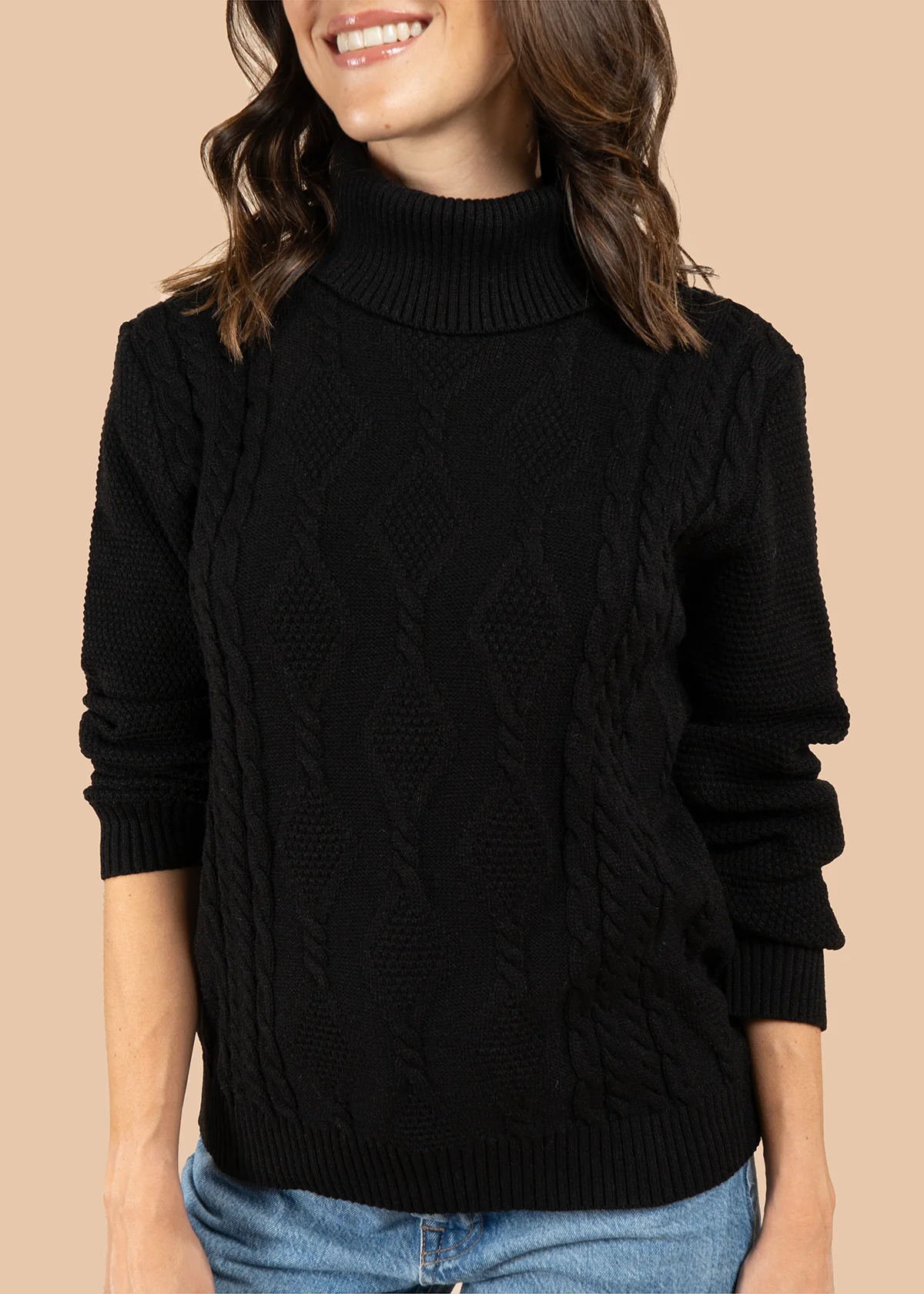Buzo color negro con tejido trenzado y cuello alto 106074 - Image 4