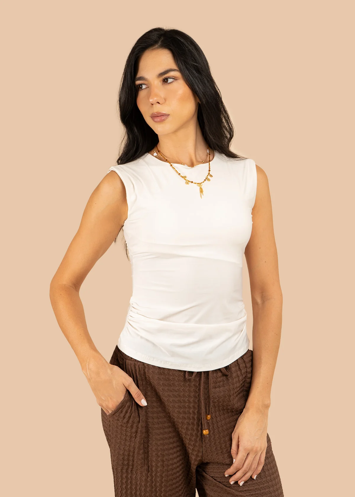 Camiseta color beige en manga sisa 106381