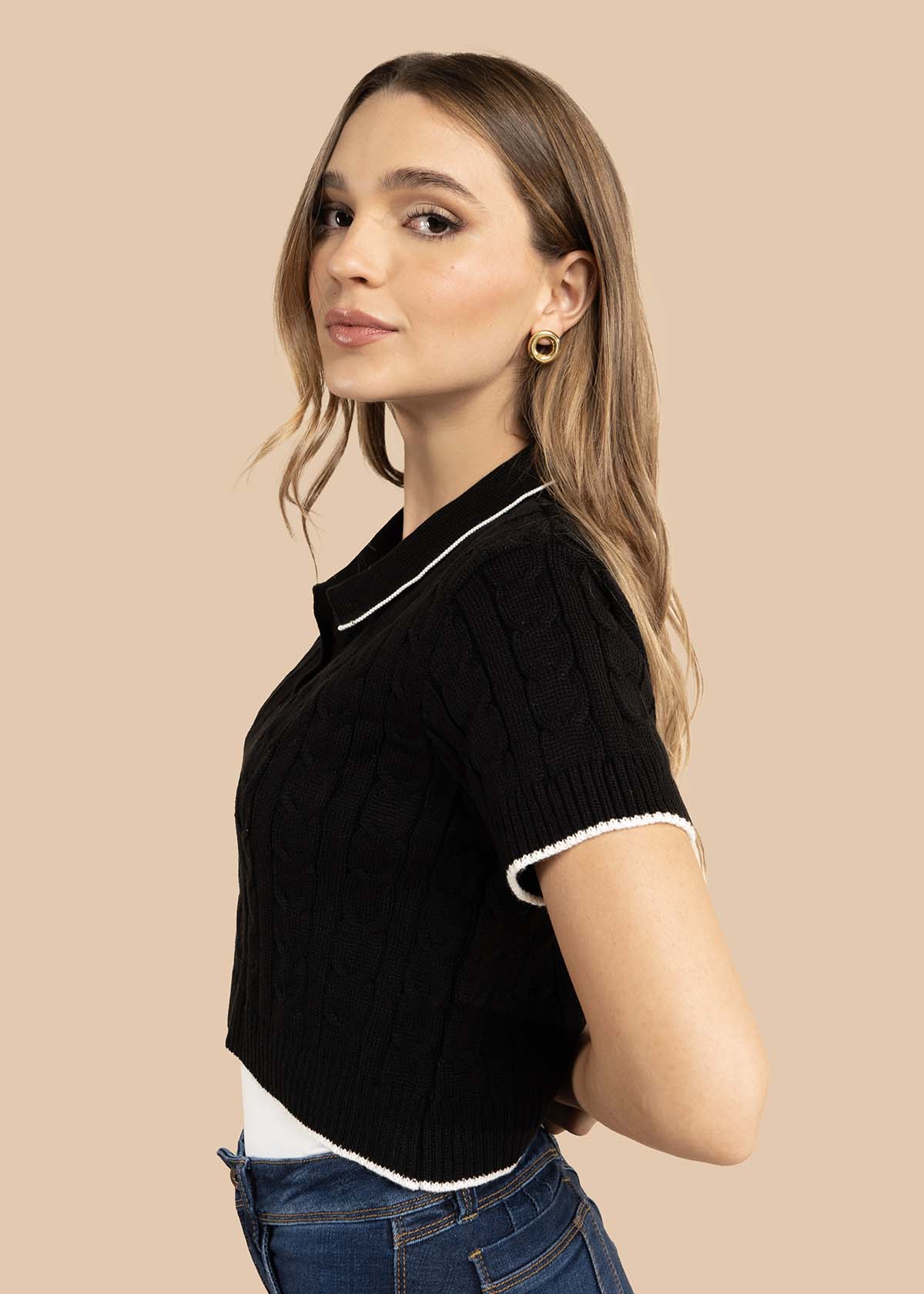 Camiseta tejida color negro tipo polo 106192 - Image 2