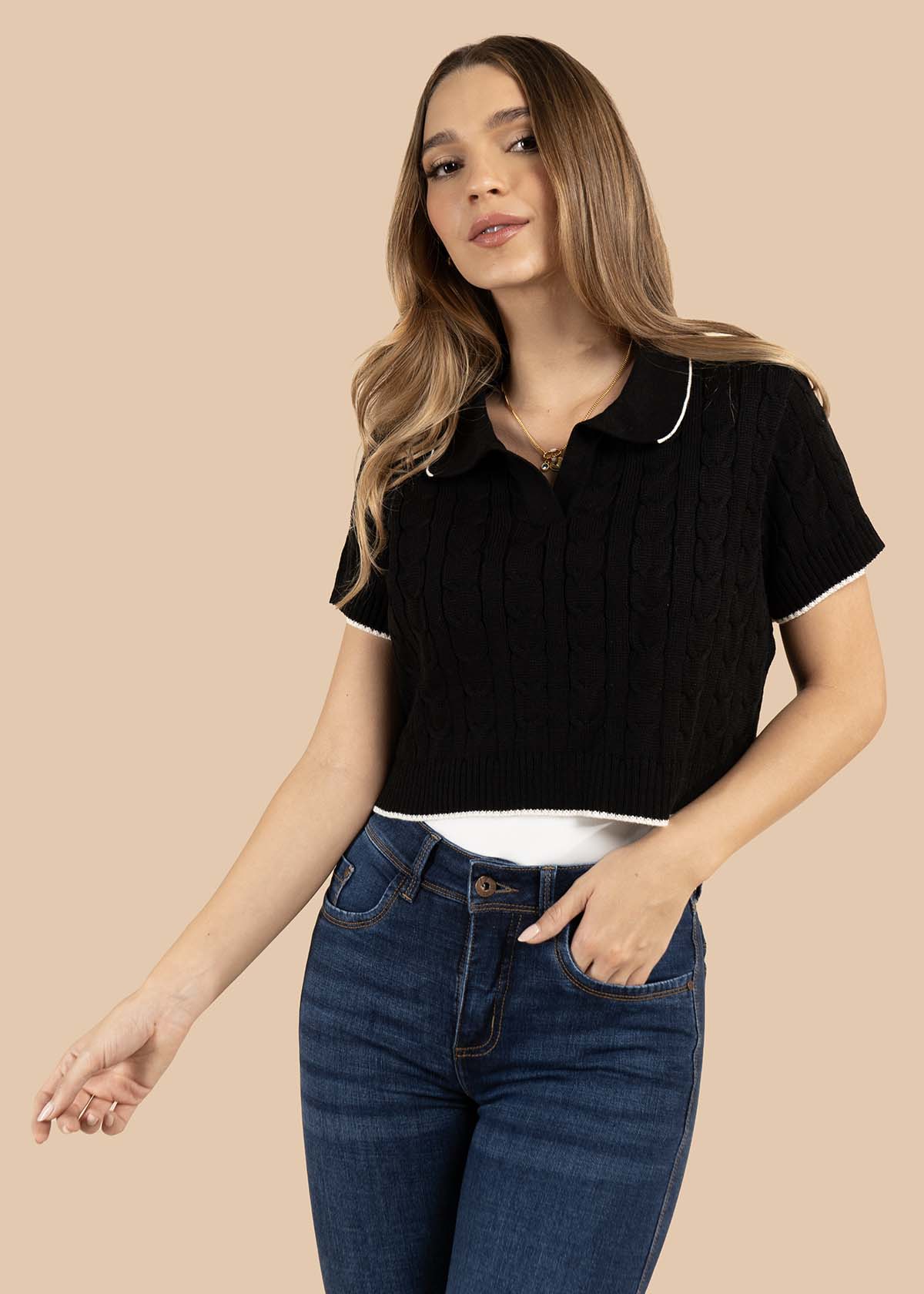 Camiseta tejida color negro tipo polo 106192 - Image 4