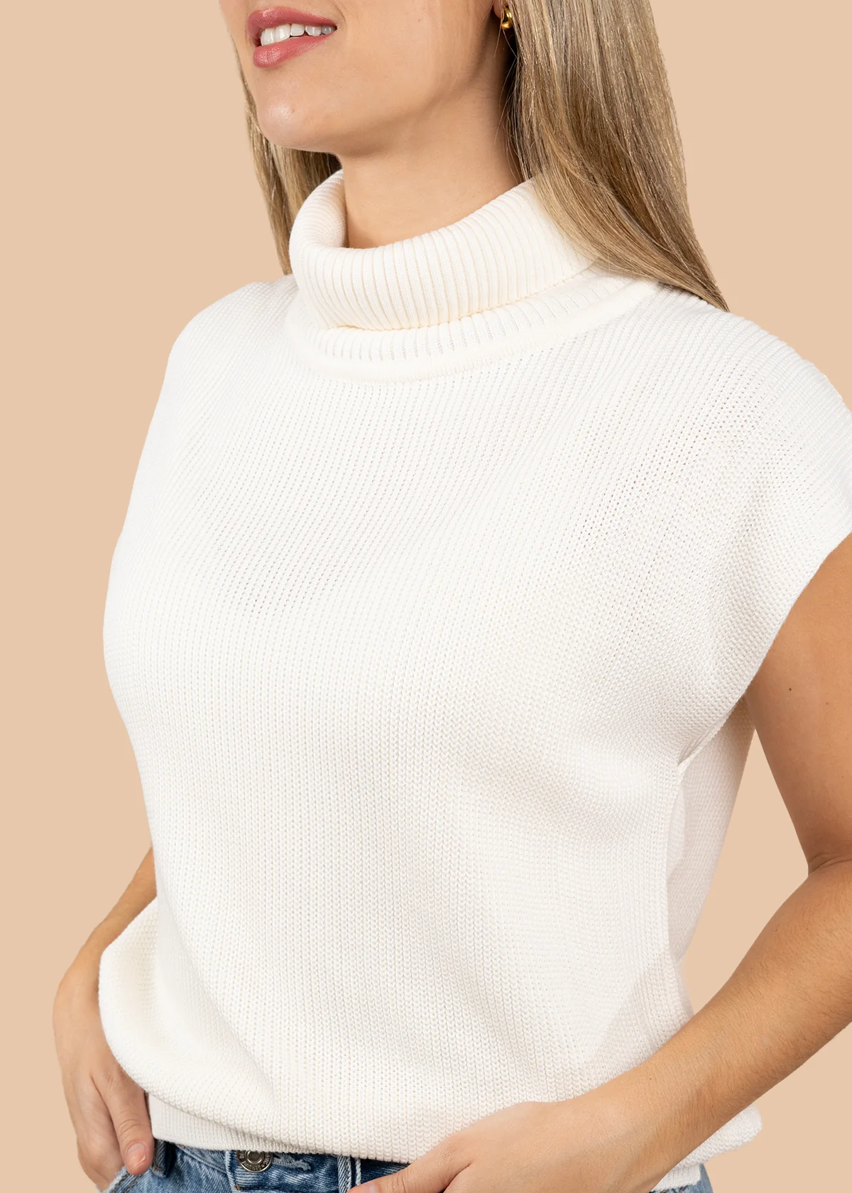 Chaleco tejido color marfil con cuello alto 105747 - Image 3