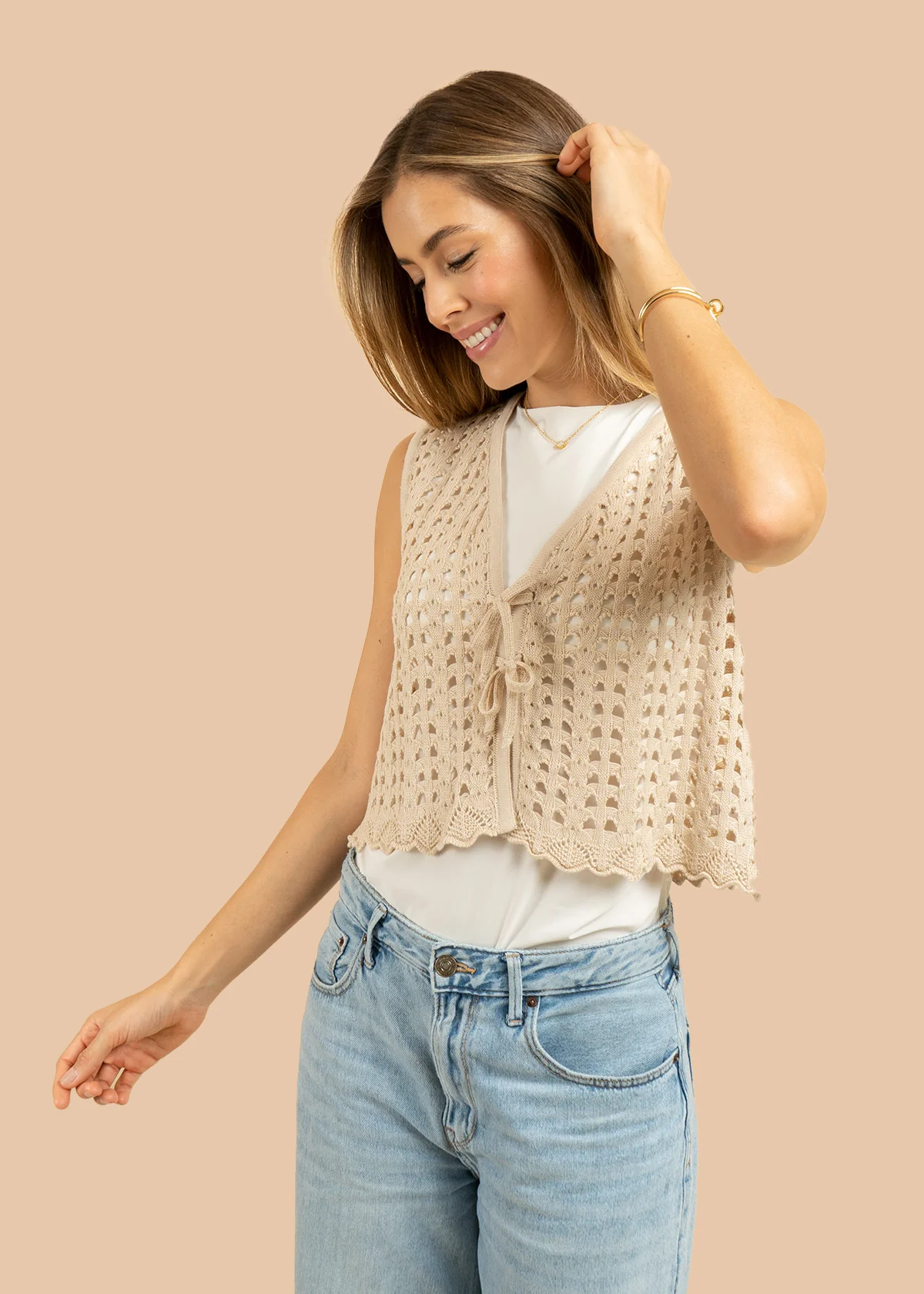 Chaleco tejido color beige de punto calado y listones 106455 - Image 3
