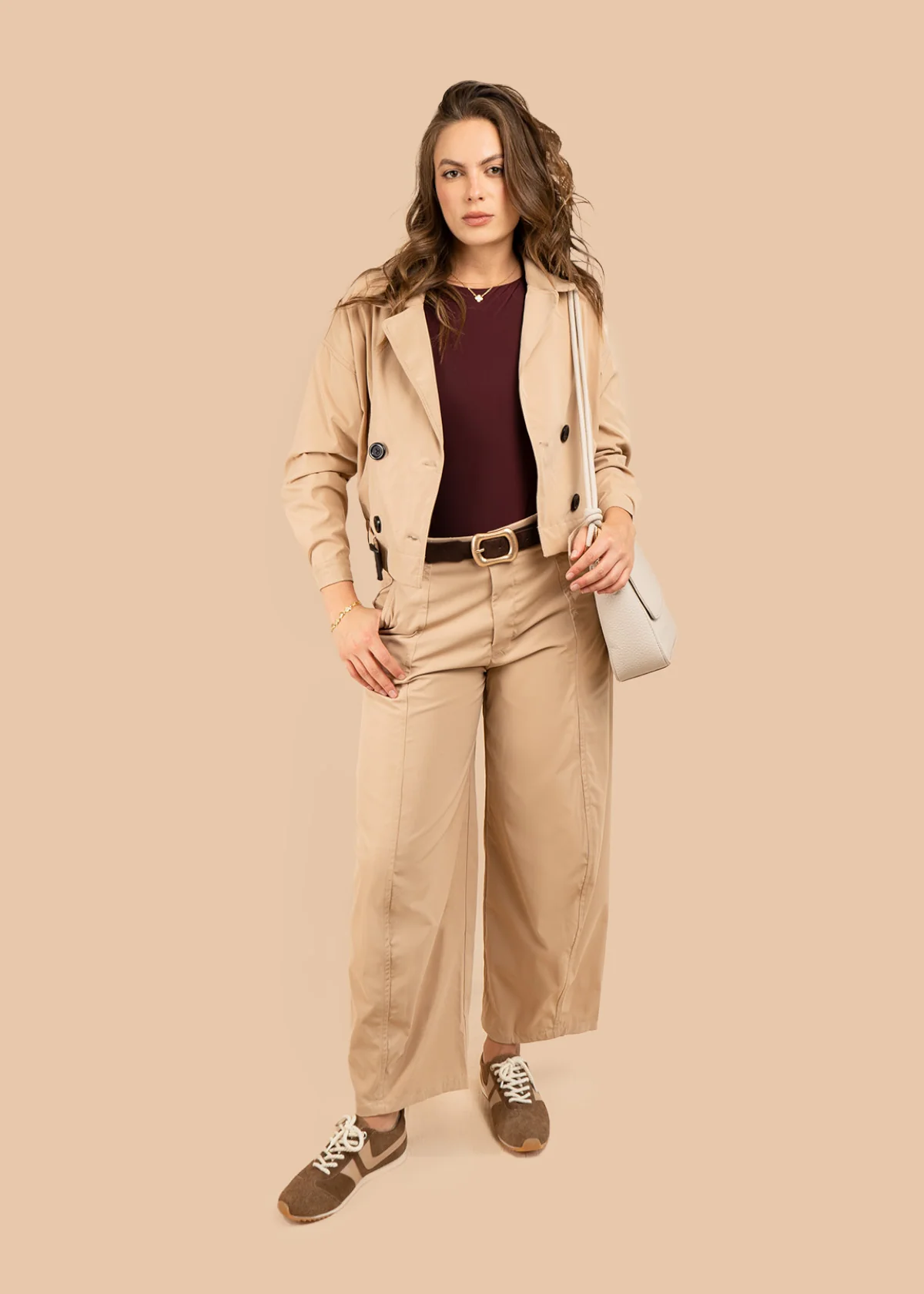 Chaqueta color caqui estilo trench corta con doble botonadura 106316 - Image 3