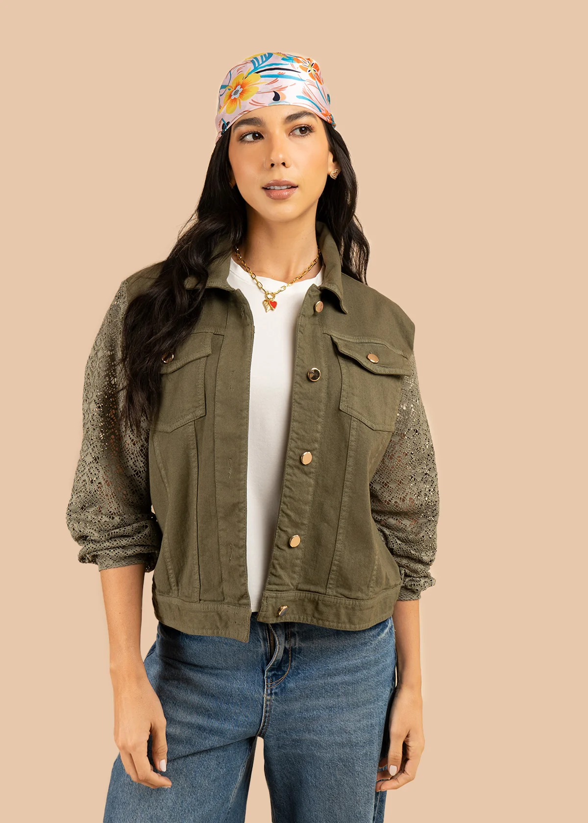 Chaqueta color verde en denim y mangas tejidas 106240 - Image 4