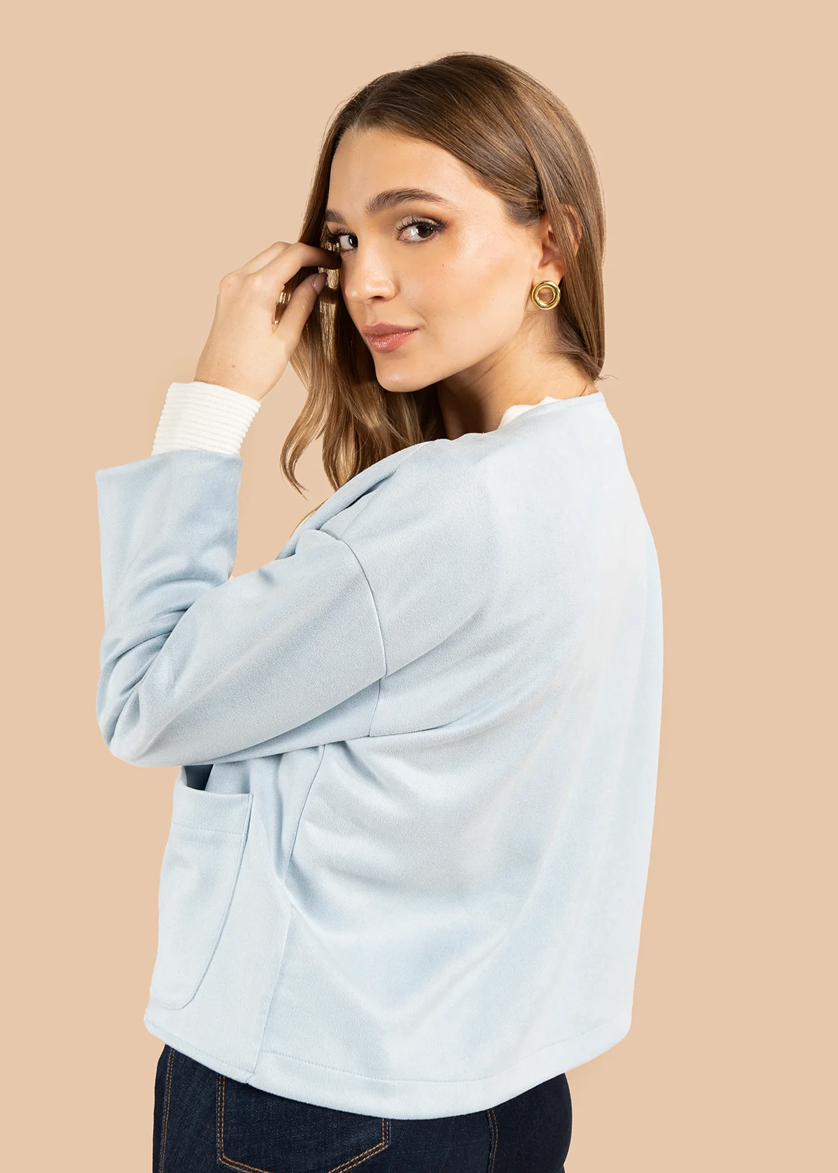 Chaqueta color azul con botones efecto carey 105835 - Image 7