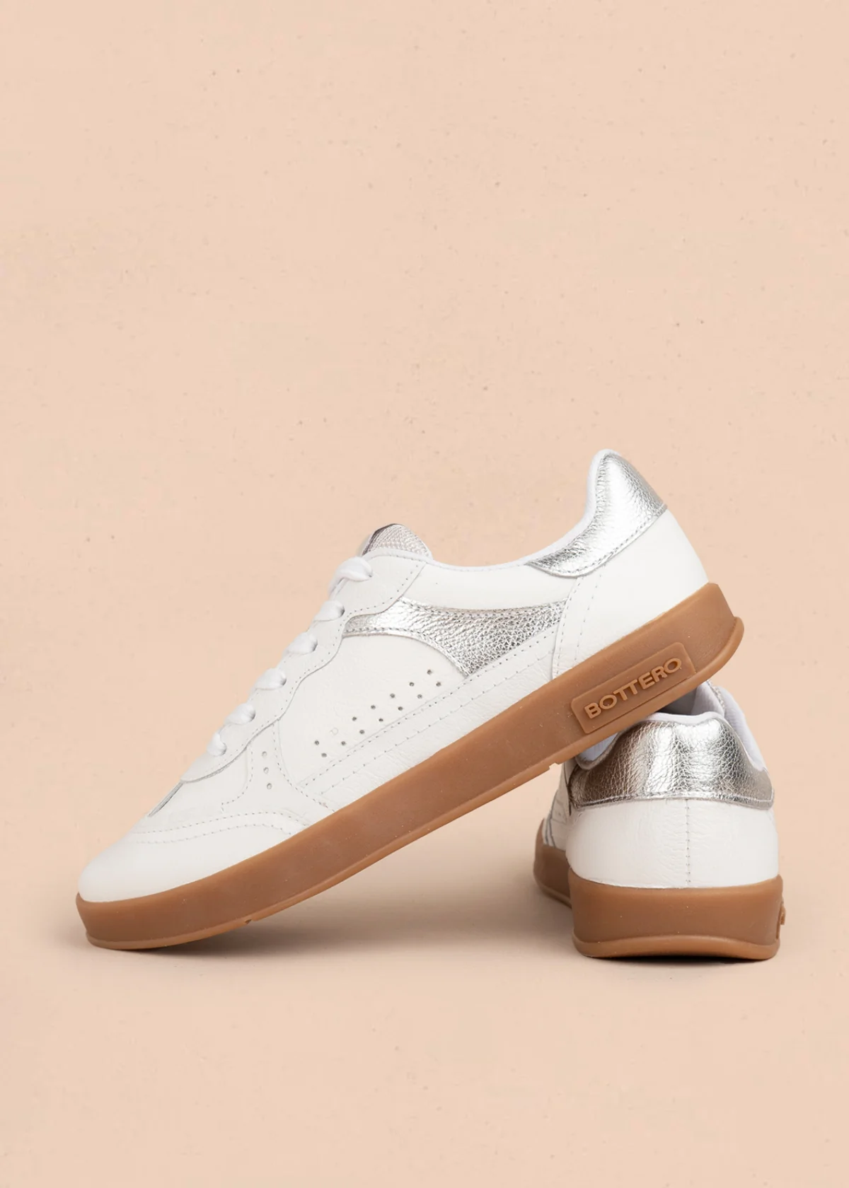 Deportivo en cuero color blanco con diseño perforado 105974 - Image 3