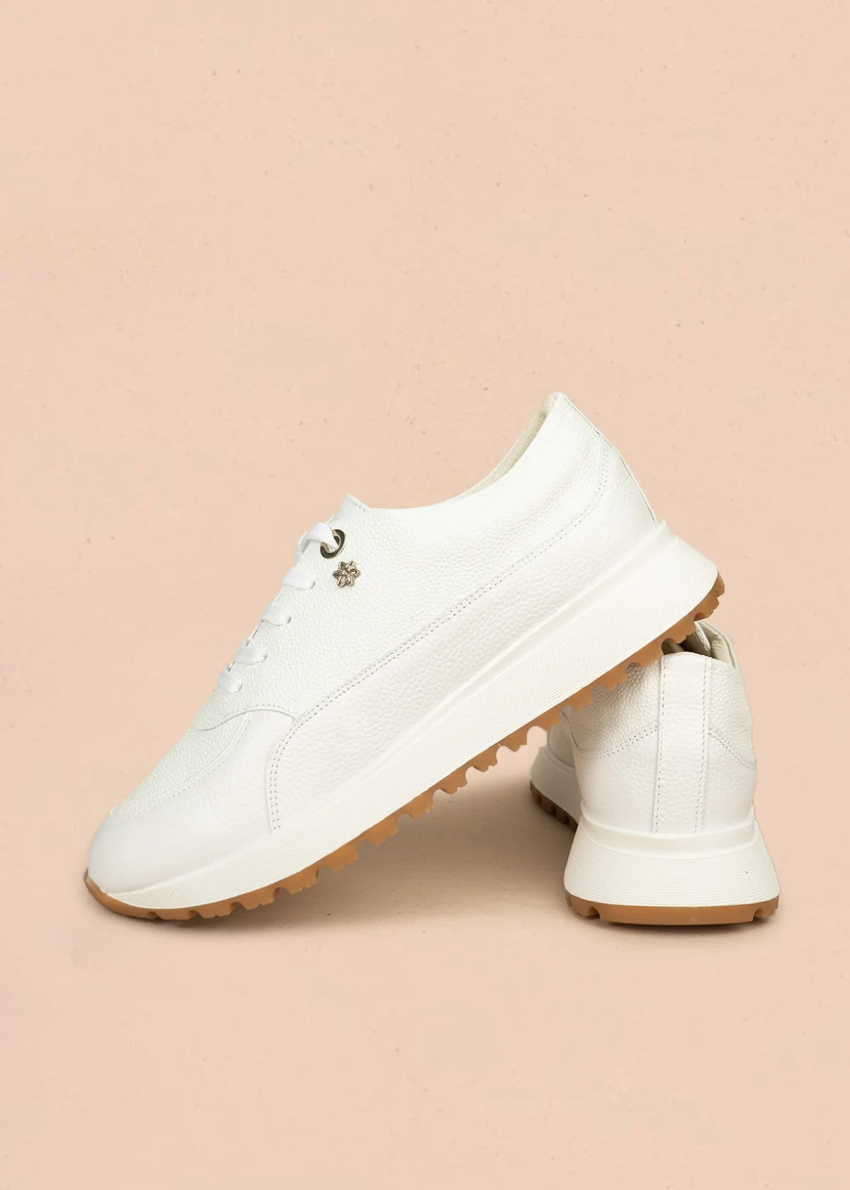Tenis casuales de cuero color blanco 106468 - Image 5
