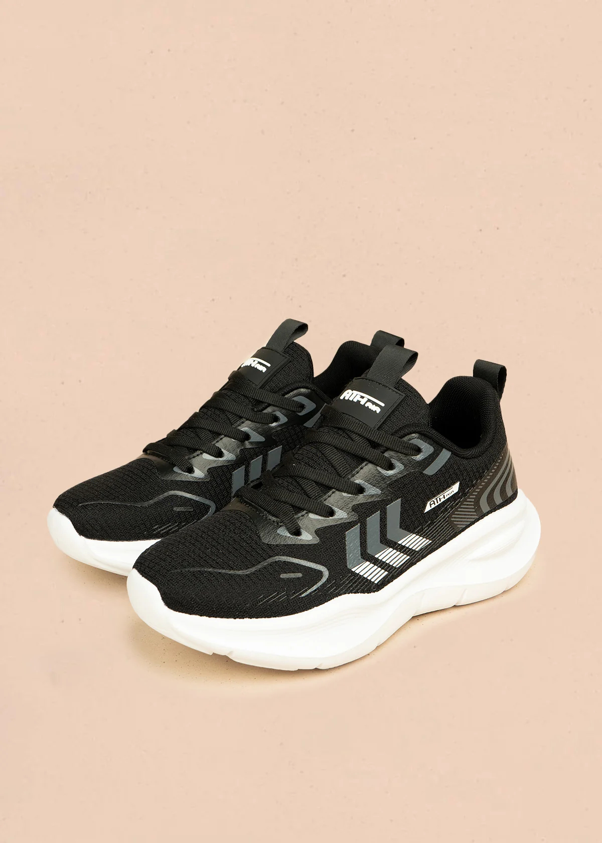 Tenis deportivos color negro con suela blanca y detalles grises 106448 - Image 3