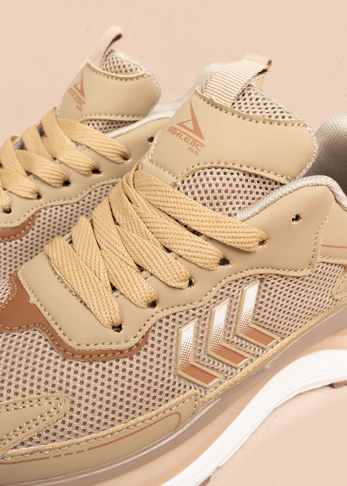 Tenis deportivos camel con suela cámara de aire 106773 - Image 3