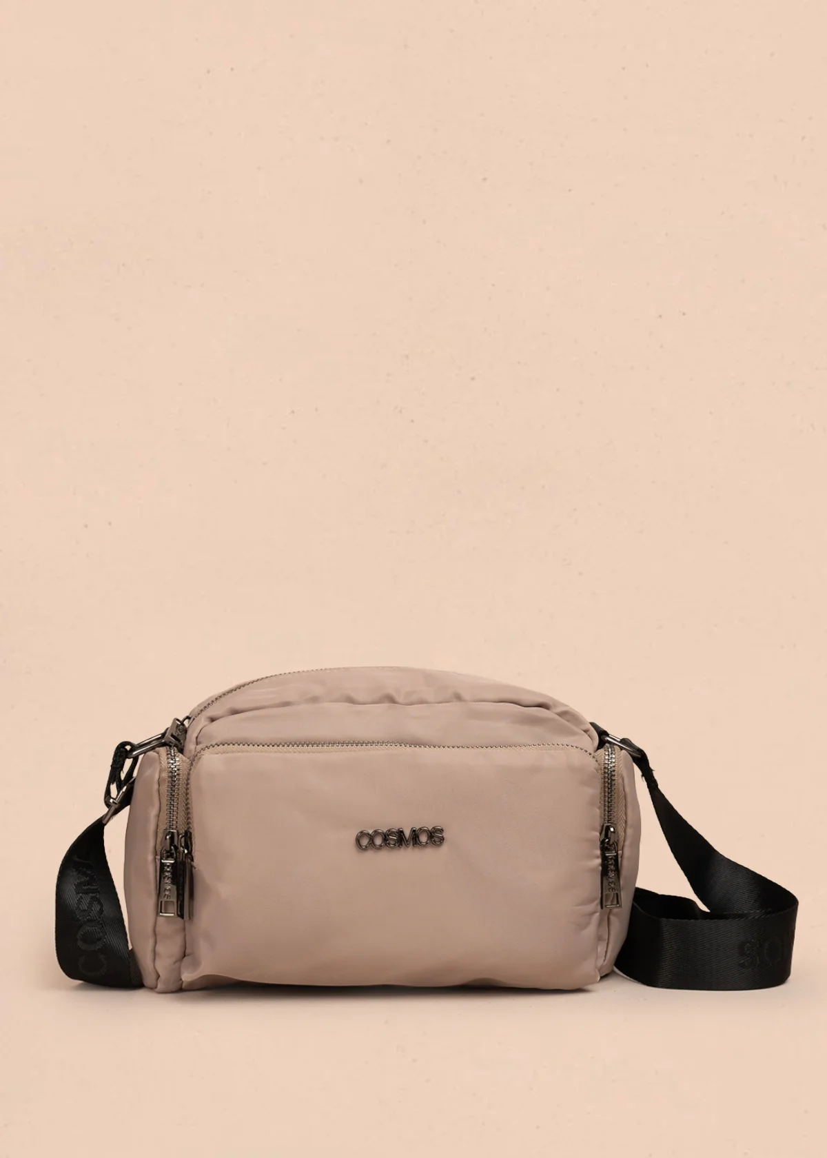 Bolso manos libres color beige con bolsillos laterales y frontal 106294