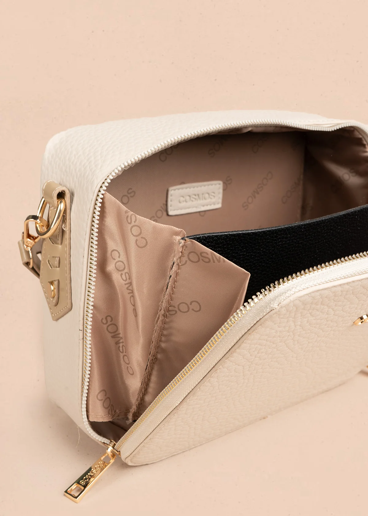 Bolso manos libres color beige texturizado 106787 - Image 5