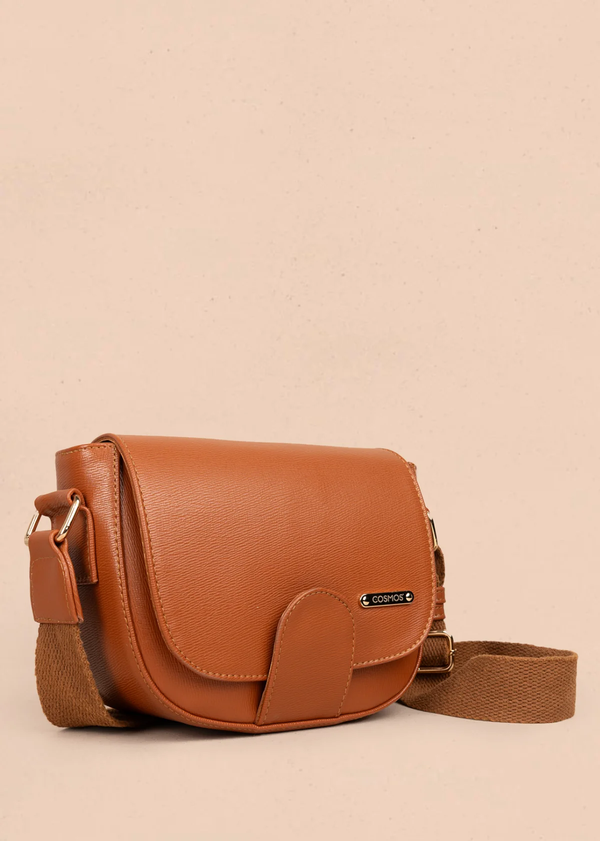 Bolso manos libres color miel con acabado texturizado 106962 - Image 4