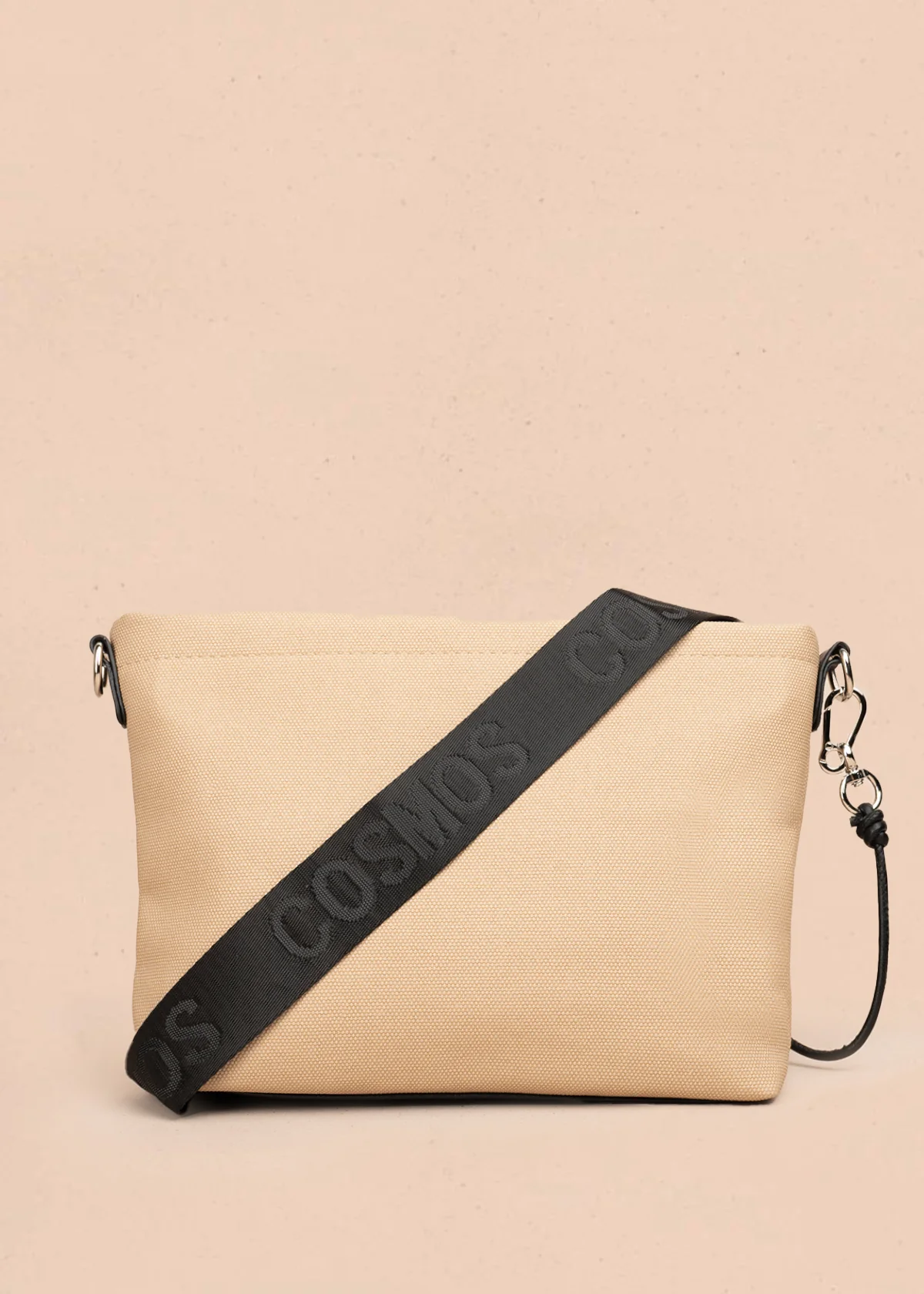 Bolso manos libres color beige con asa negra y bolsillo frontal 106982 - Image 4