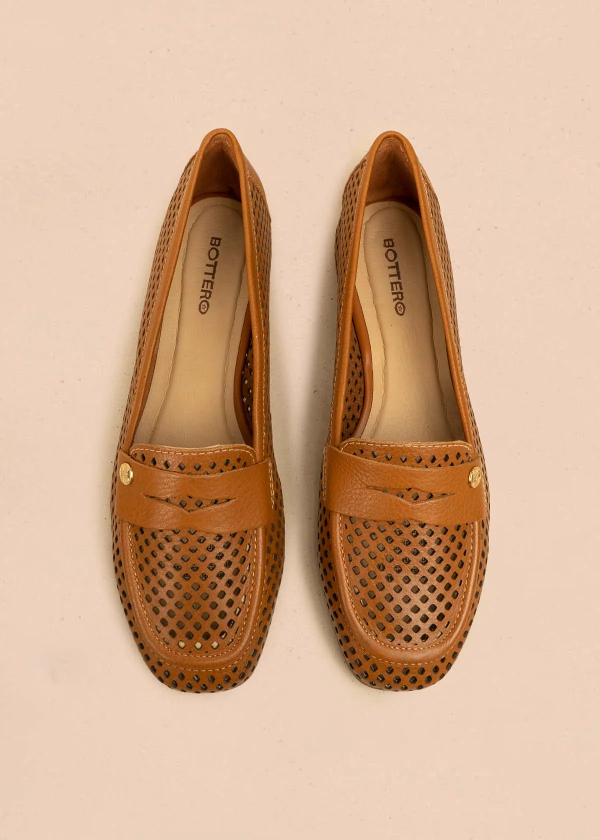 Mocasines en cuero color miel con perforaciones 105989 - Image 4