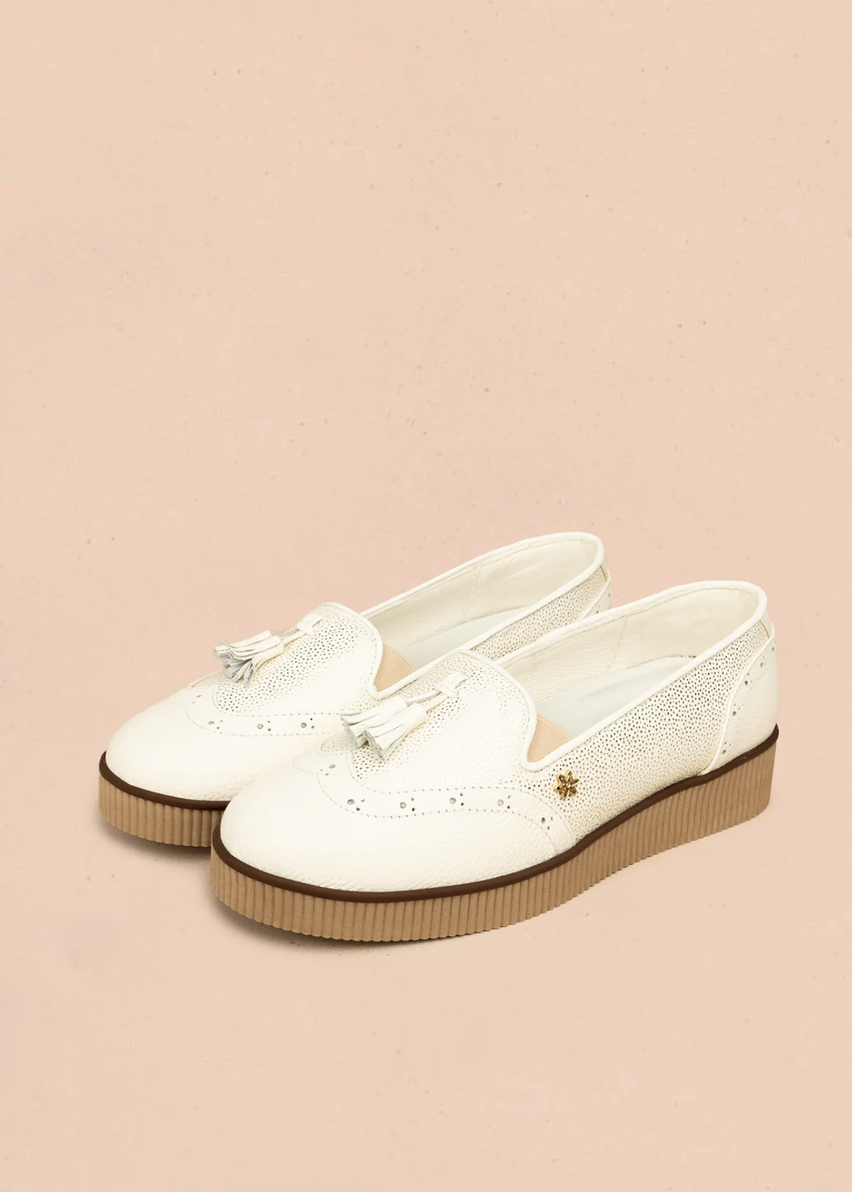 Mocasines de cuero color talco con folia y borlas 106465 - Image 3