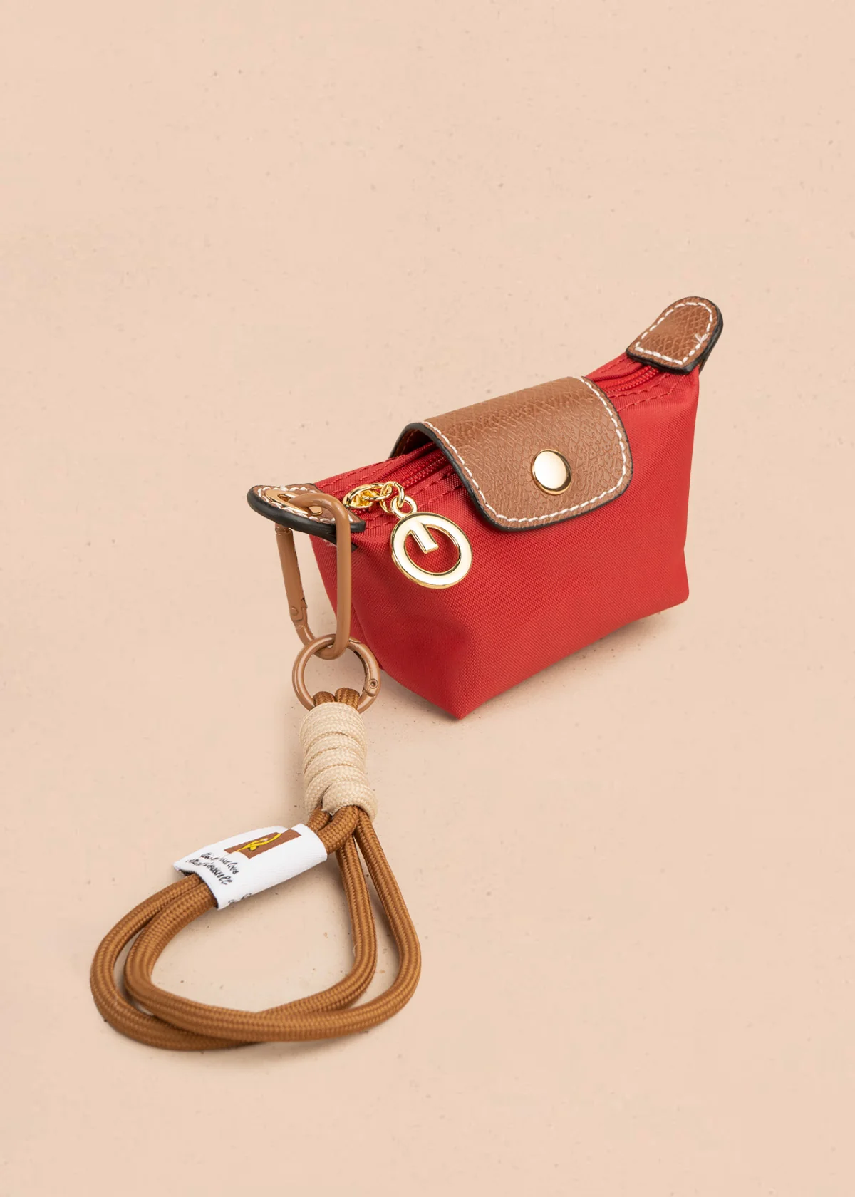 Monedero color rojo con solapa decorativa 106805 - Image 2