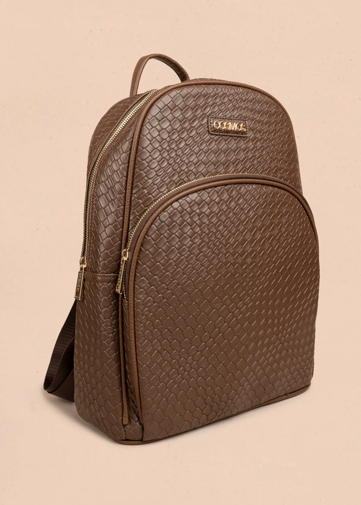 Morral color chocolate con textura croco y bolsillo frontal 106784 - Image 3